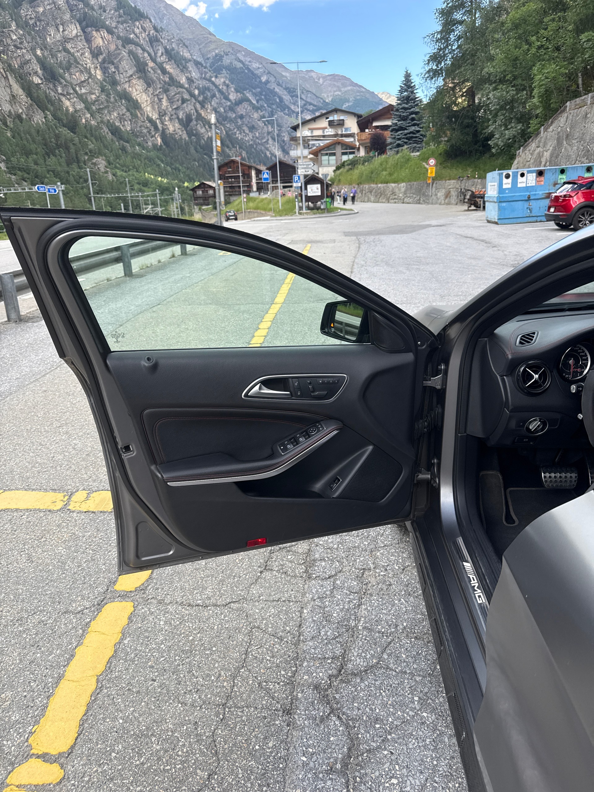 MERCEDES-BENZ GLA 45 AMG 4m-image-11