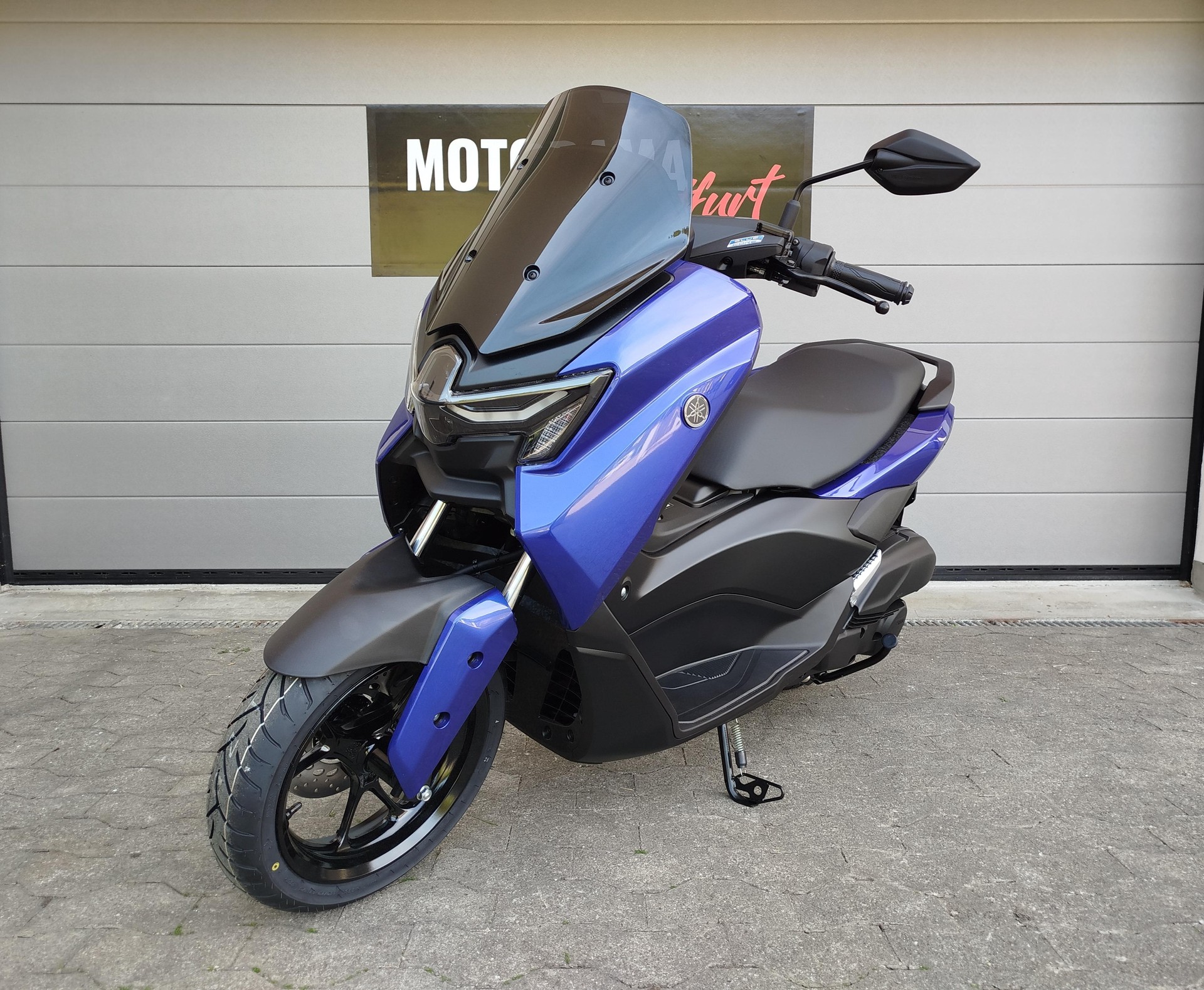 YAMAHA GPD125A N-Max-showroom-element-3