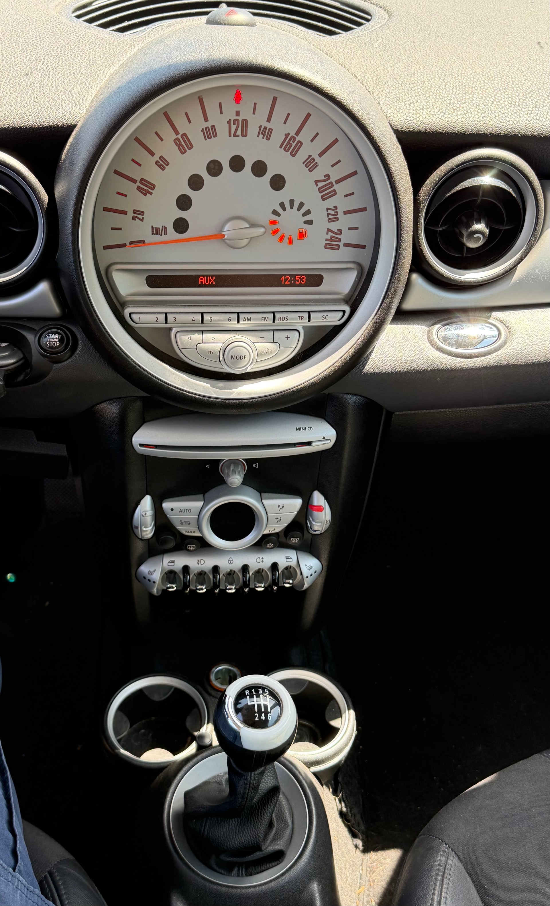 MINI Clubman Cooper-image-4