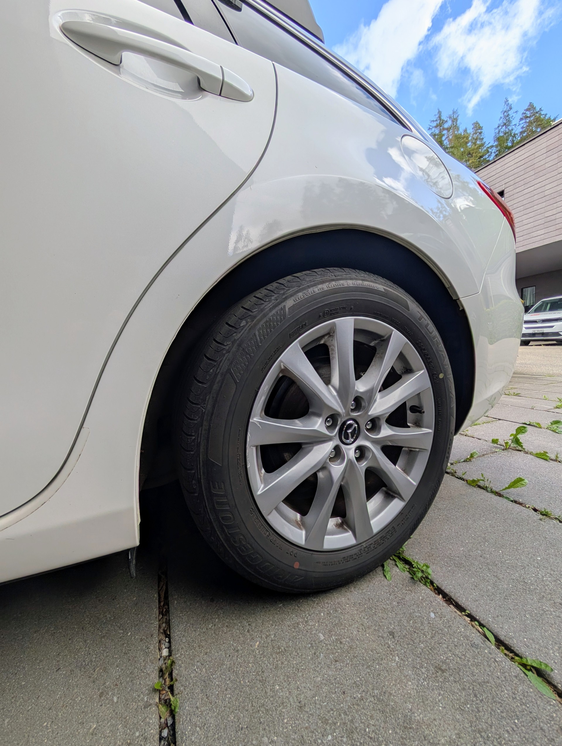 MAZDA 2.0 HP Ambition-image-1