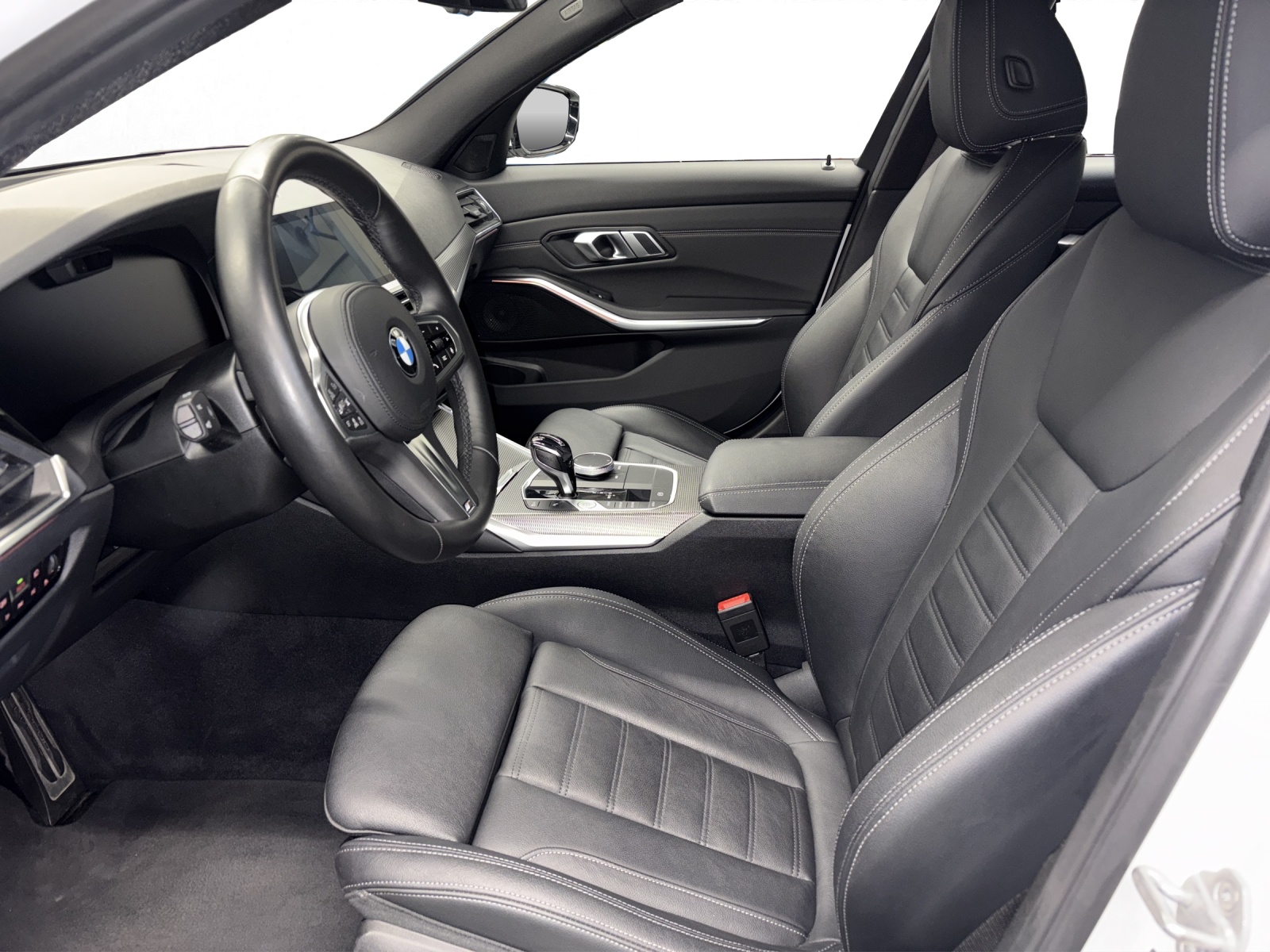 BMW 320d xDrive SAG Touring-image-5