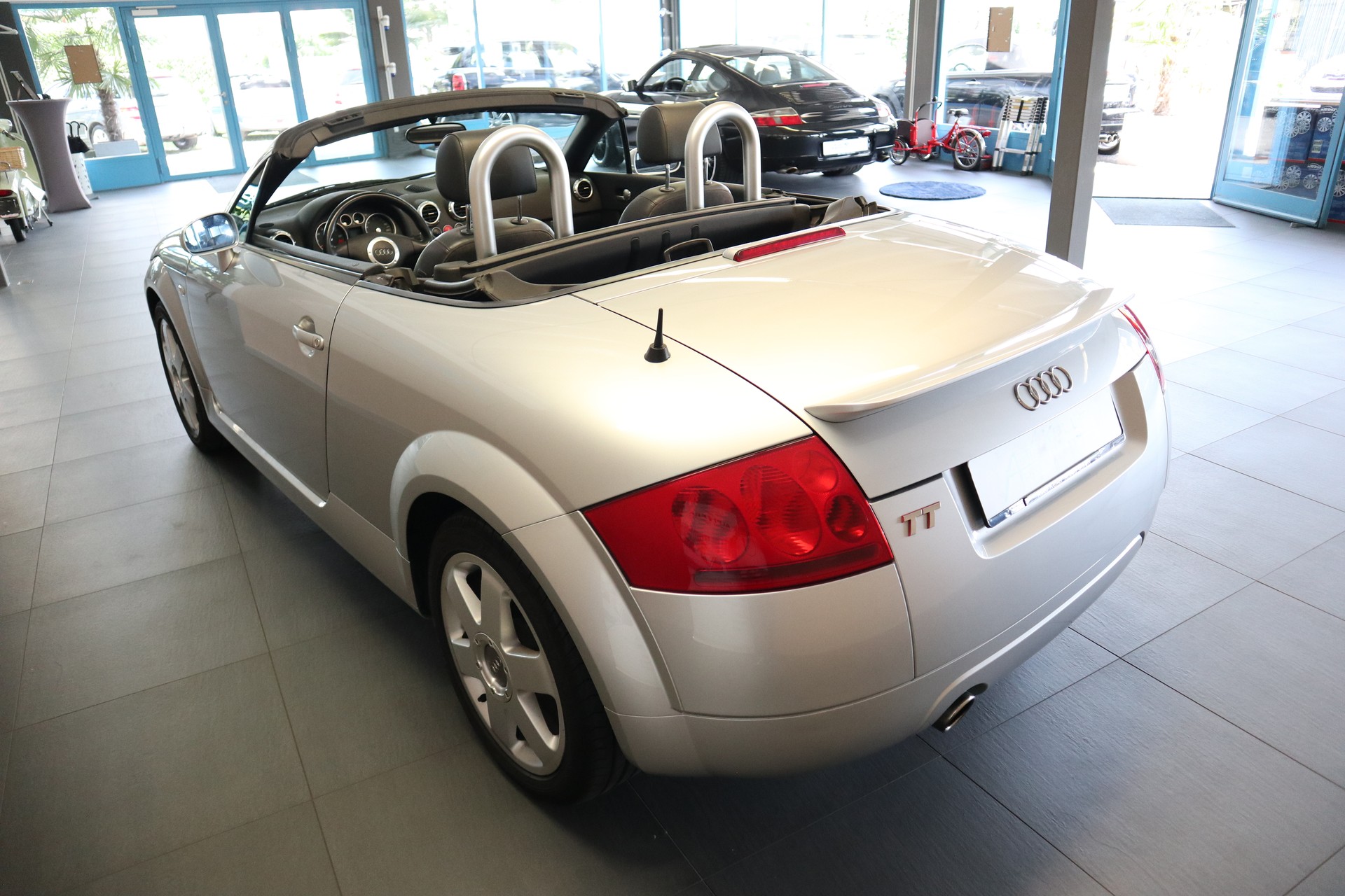 AUDI TT Roadster 1.8 T-image-8