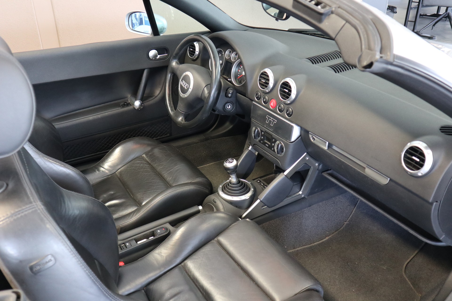 AUDI TT Roadster 1.8 T-image-9