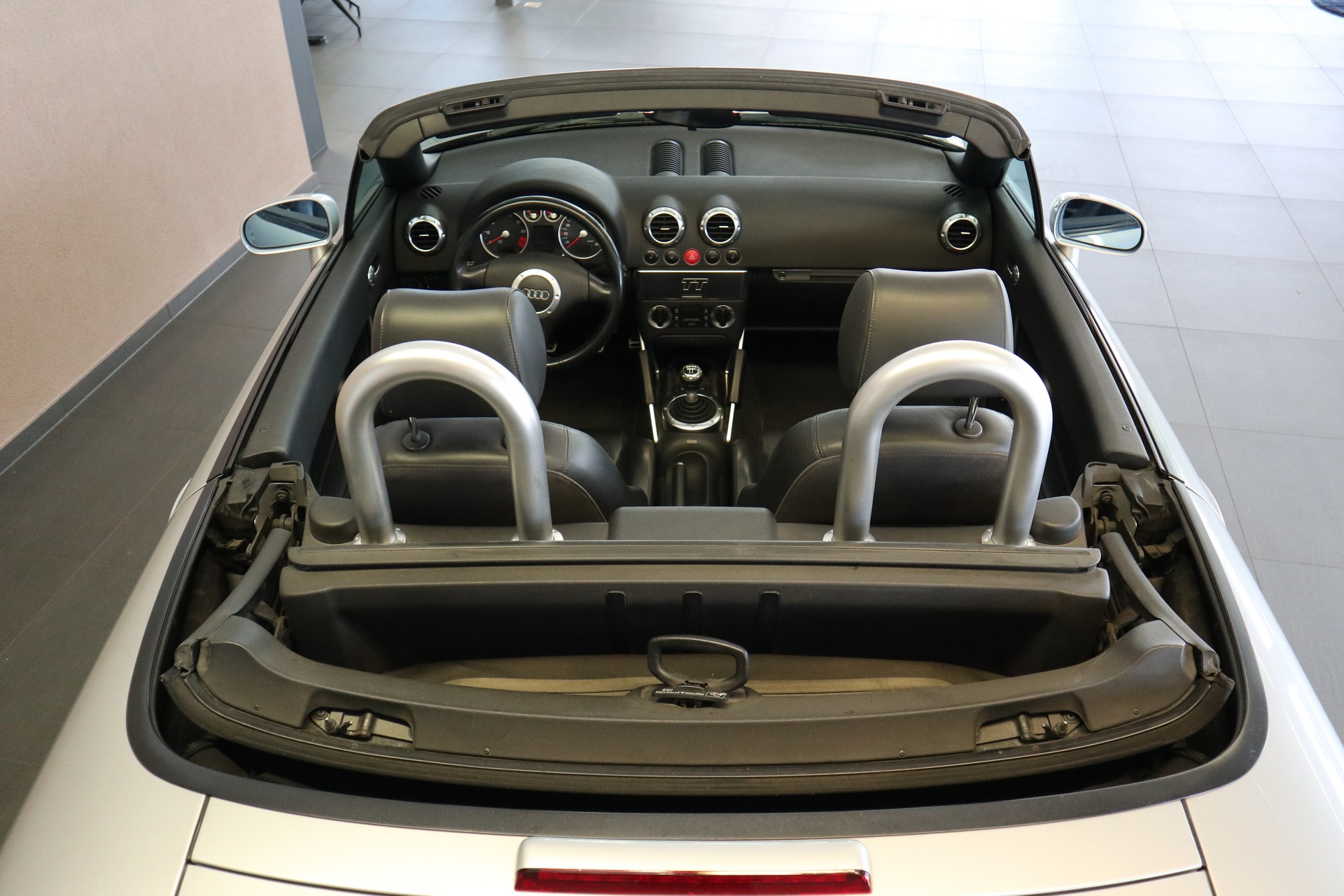 AUDI TT Roadster 1.8 T-image-11