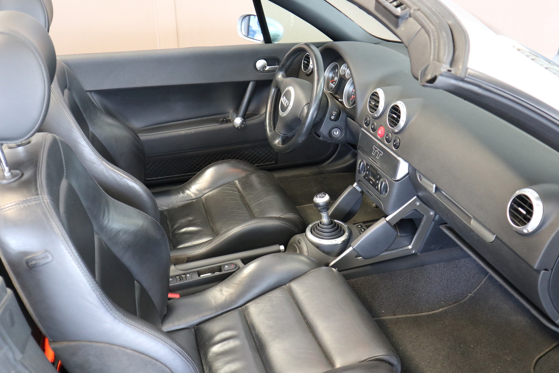 AUDI TT Roadster 1.8 T-image-10