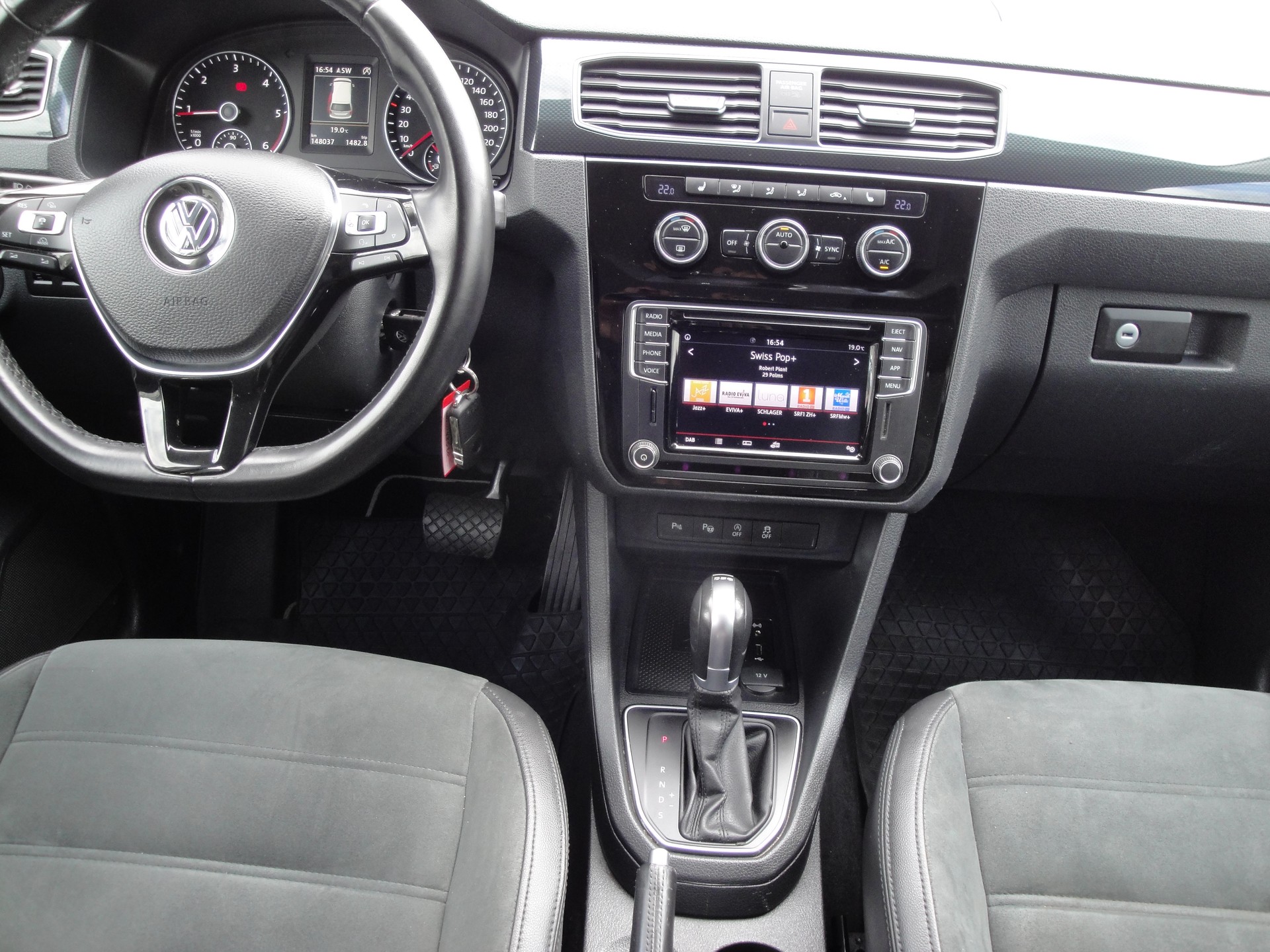 VW Caddy 2.0 TDI High 4M-image-13