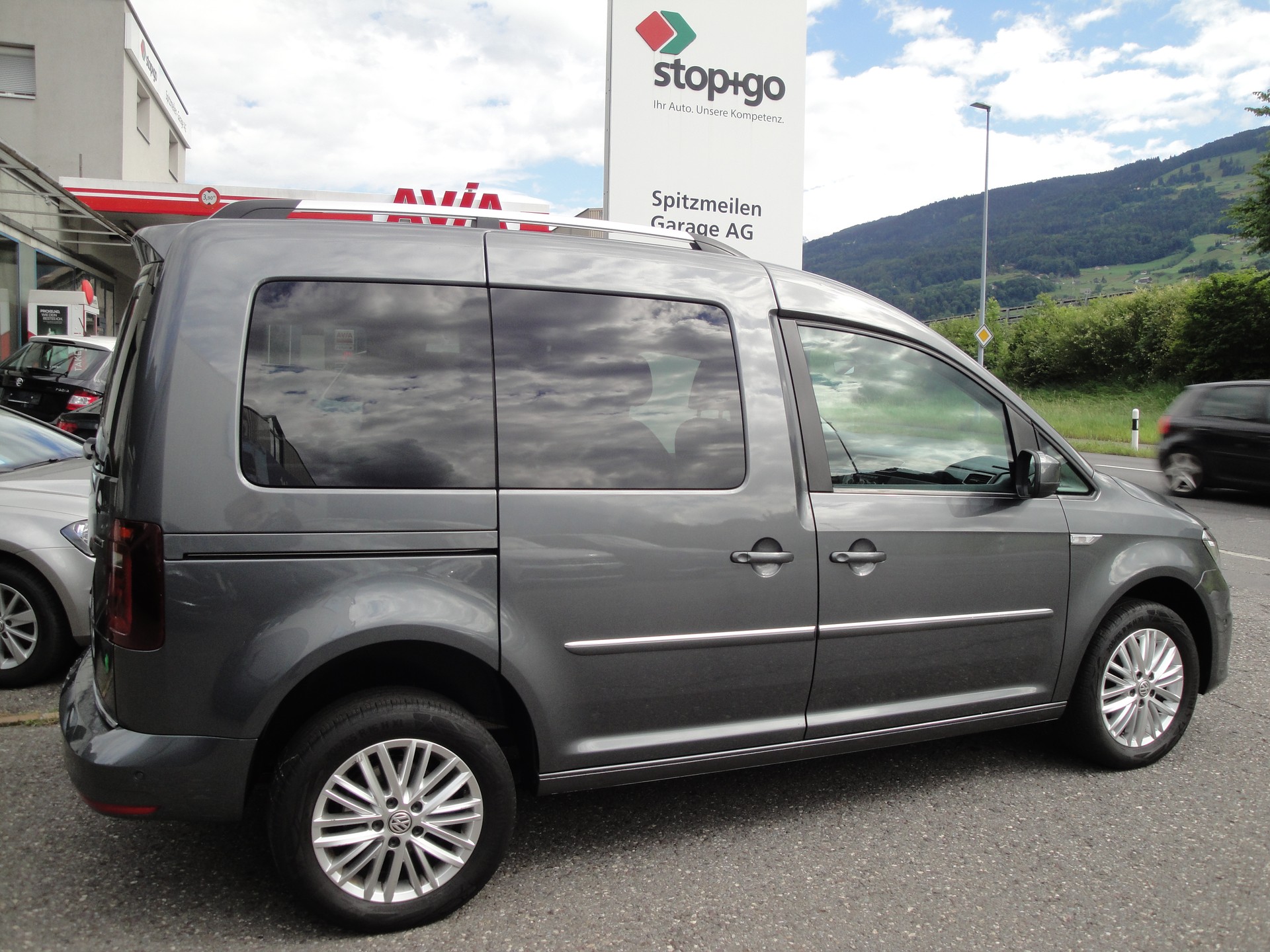 VW Caddy 2.0 TDI High 4M-image-4