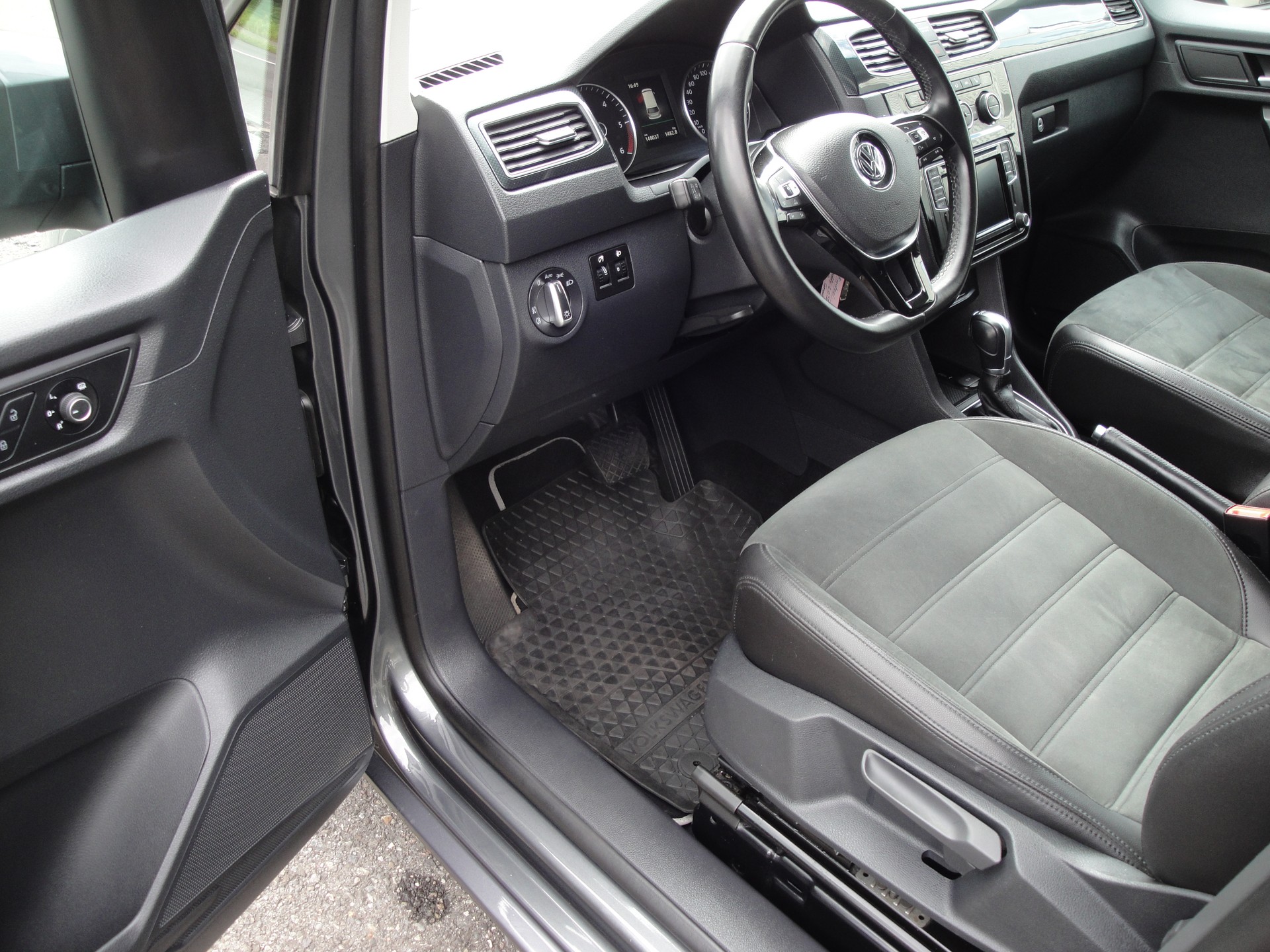 VW Caddy 2.0 TDI High 4M-image-5