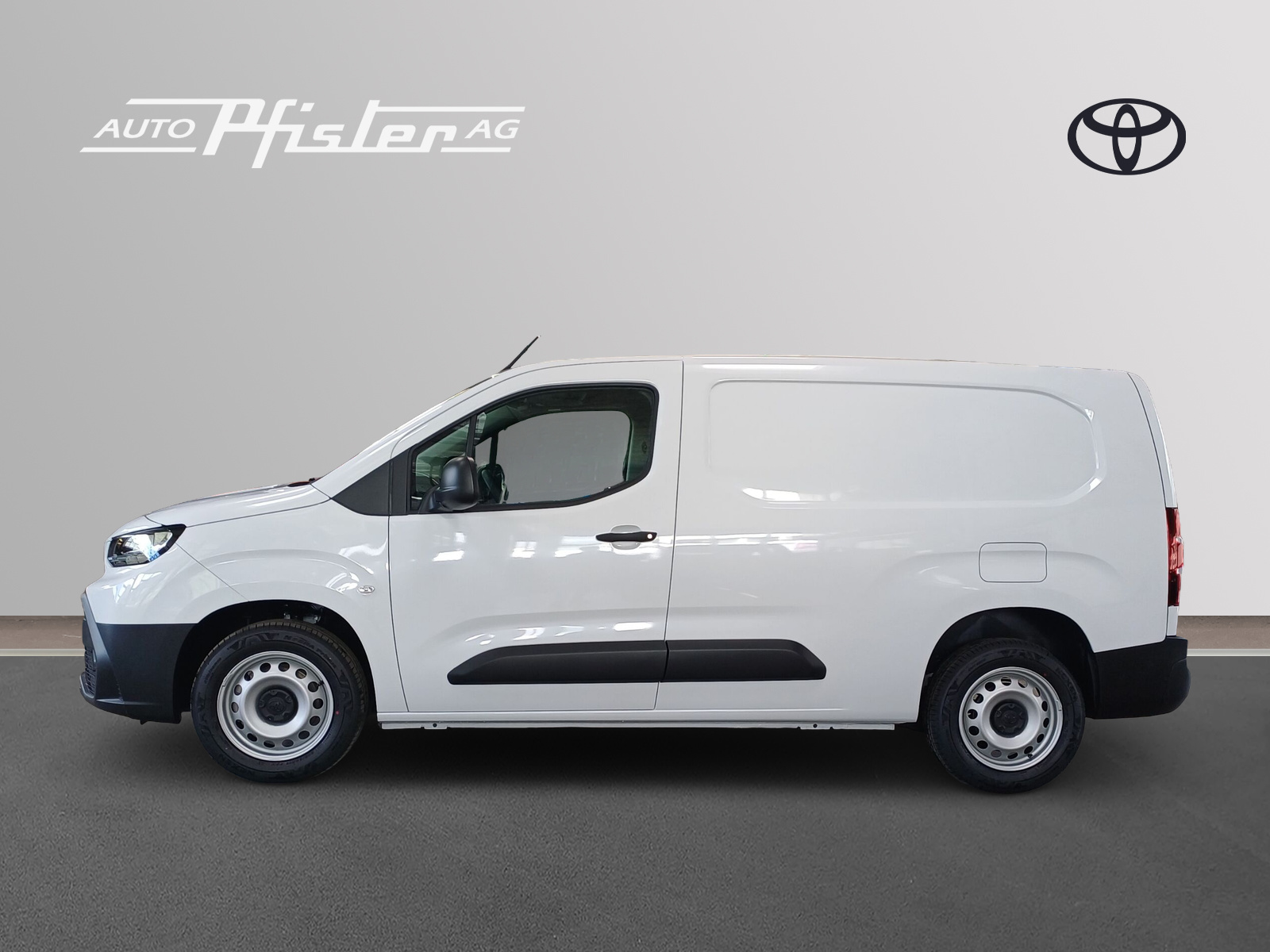 TOYOTA PROACE CITY Van L2 1.2 Active-image-2