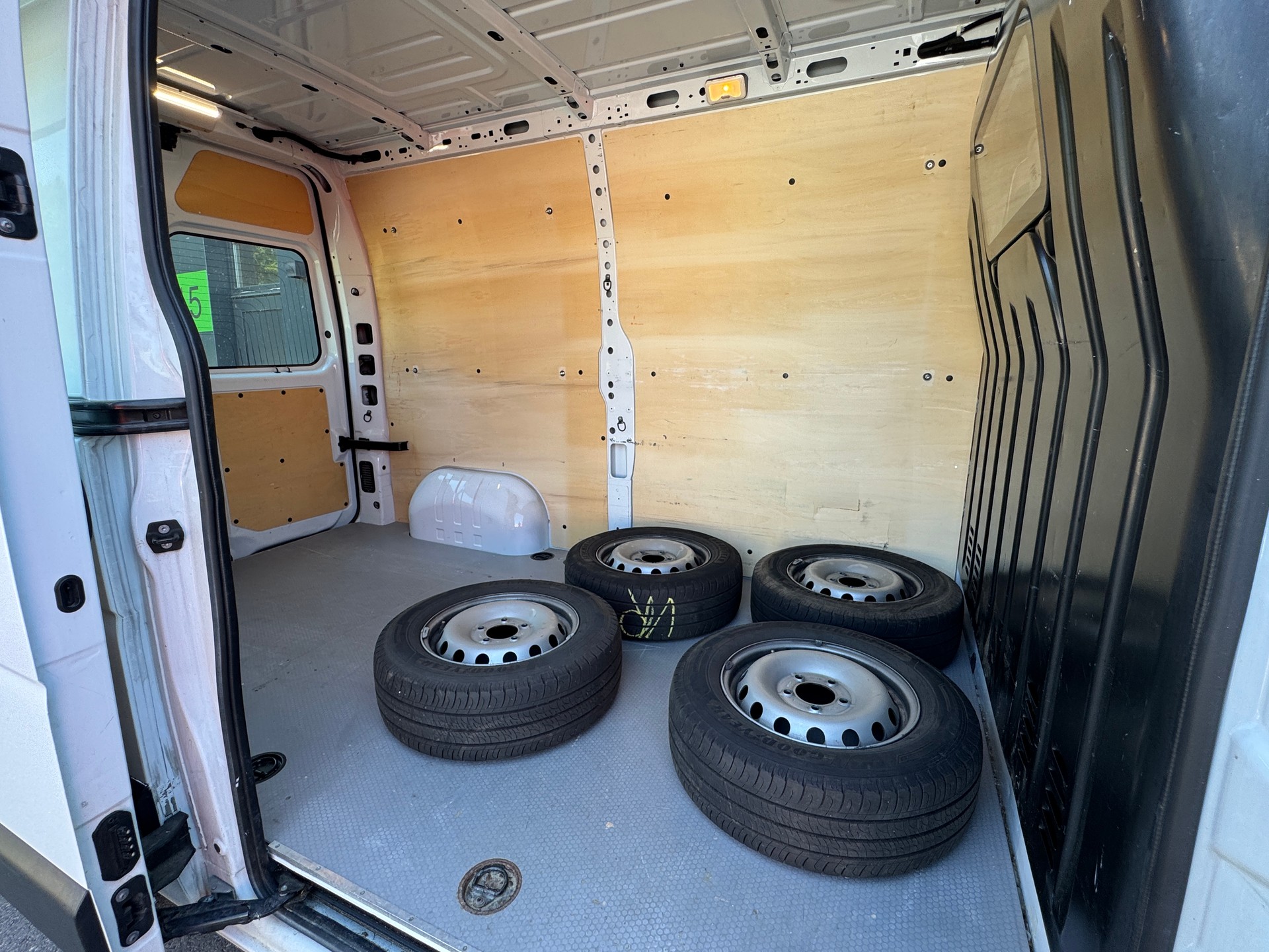 RENAULT Master T33 2.3dCi 130 L2H2-image-13