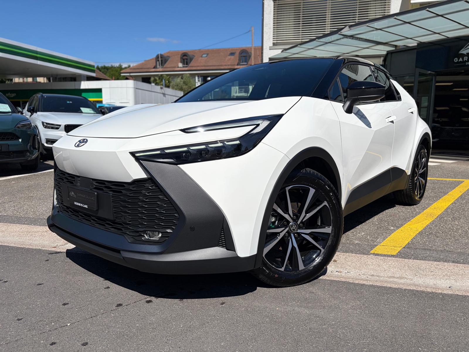 TOYOTA C-HR 1.8 HSD CVT Trend-image-1