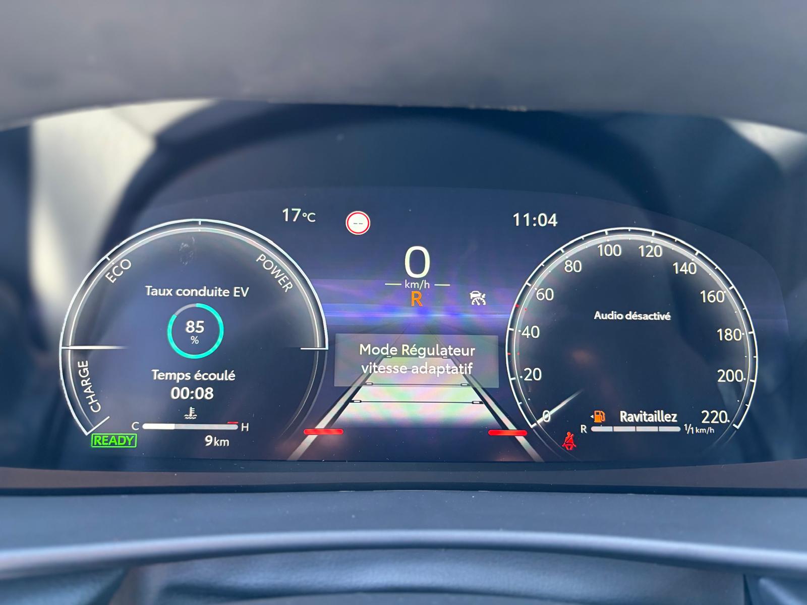 TOYOTA C-HR 1.8 HSD CVT Trend-image-15