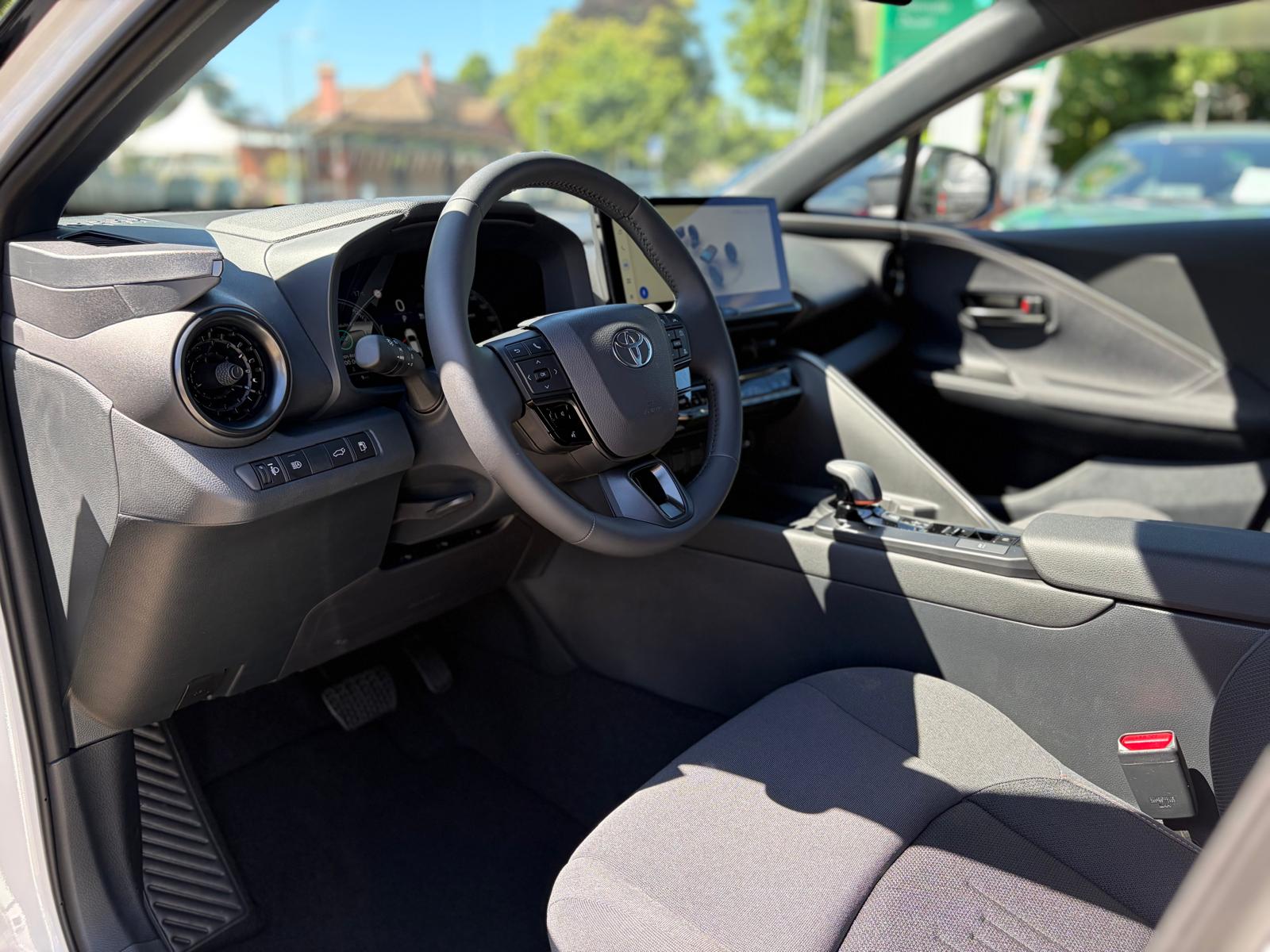 TOYOTA C-HR 1.8 HSD CVT Trend-image-8