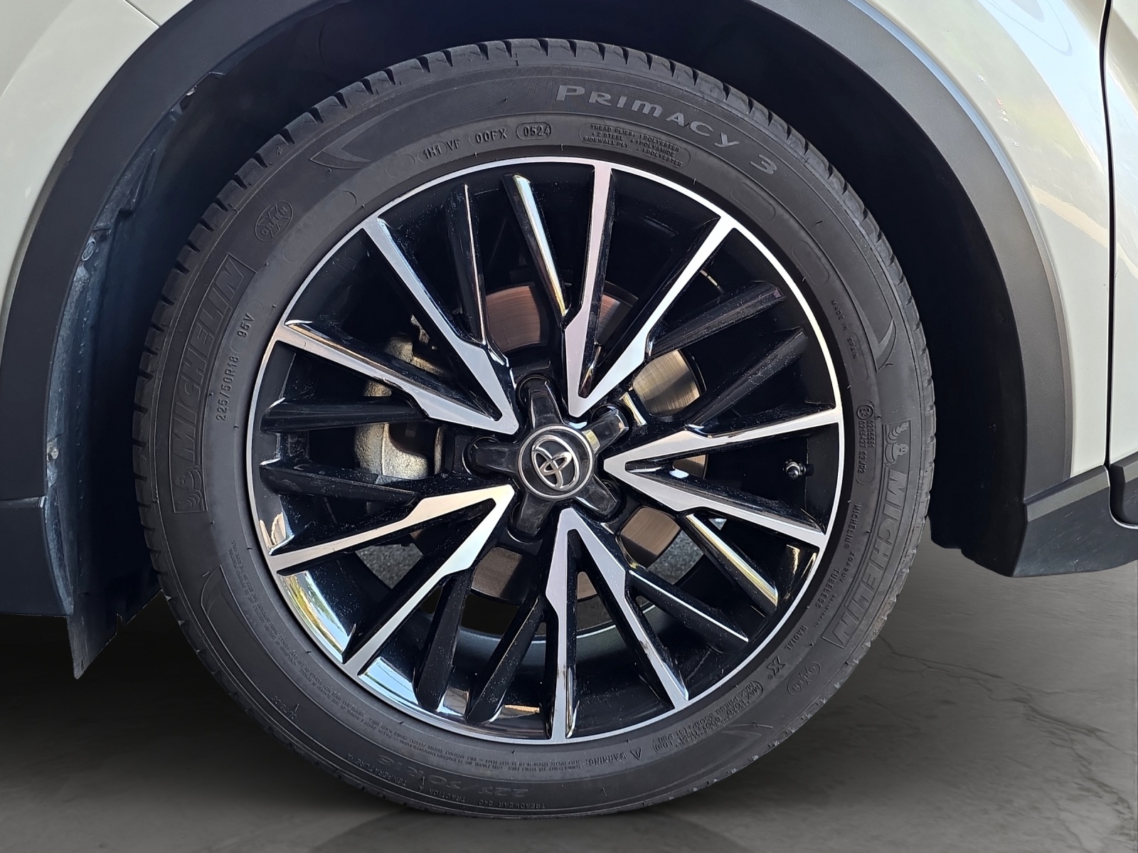TOYOTA C-HR 1.8 VVTi HSD Trend-image-14