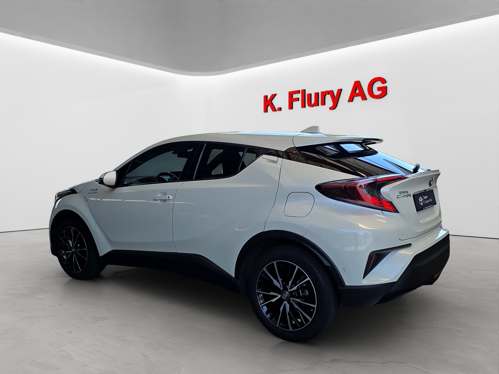 TOYOTA C-HR 1.8 VVTi HSD Trend-image-2