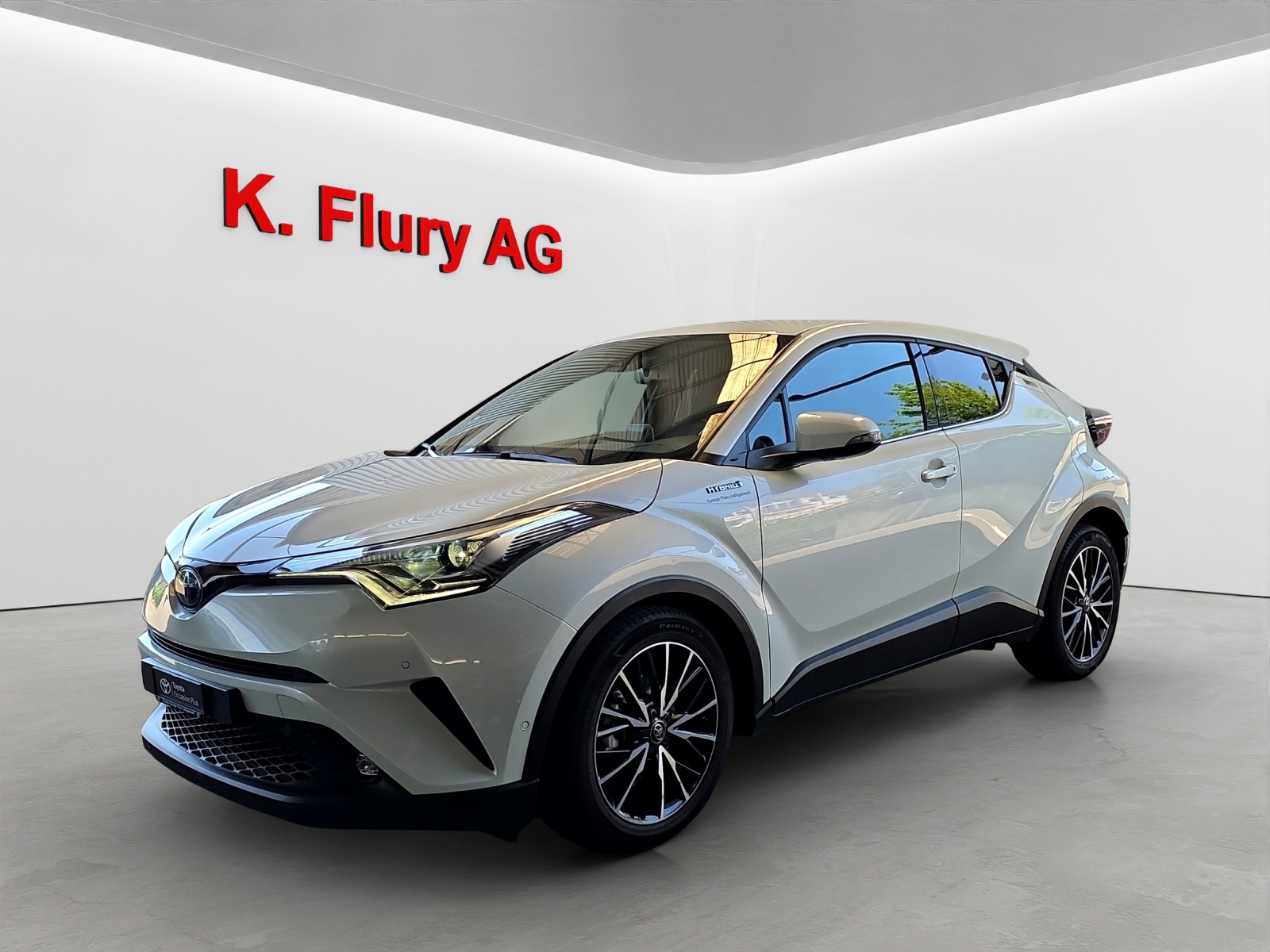 TOYOTA C-HR 1.8 VVTi HSD Trend-image-0