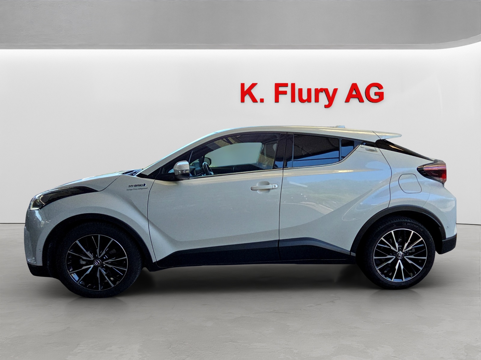 TOYOTA C-HR 1.8 VVTi HSD Trend-image-1