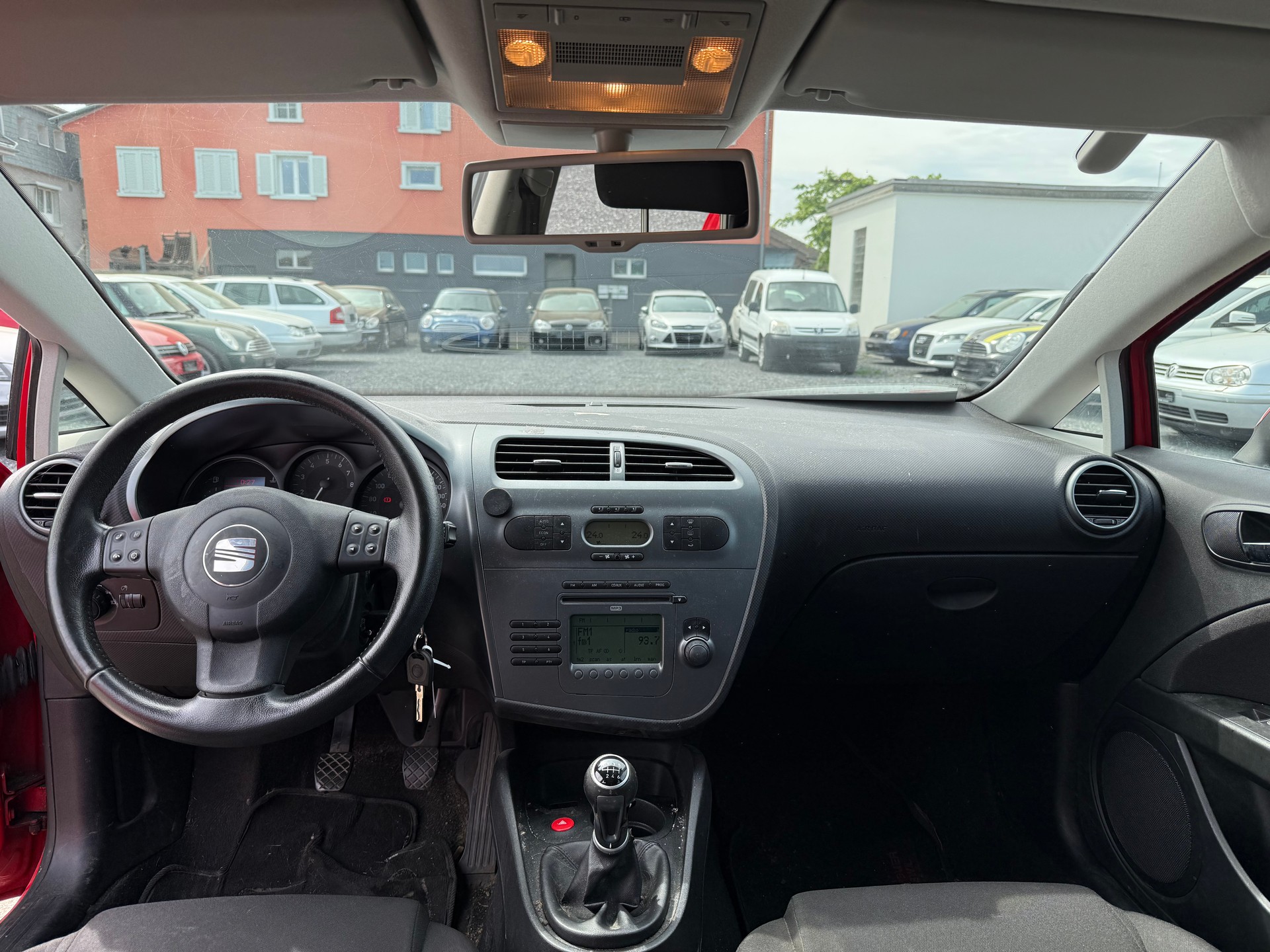 SEAT Leon 1.8 TSI Reference-image-7