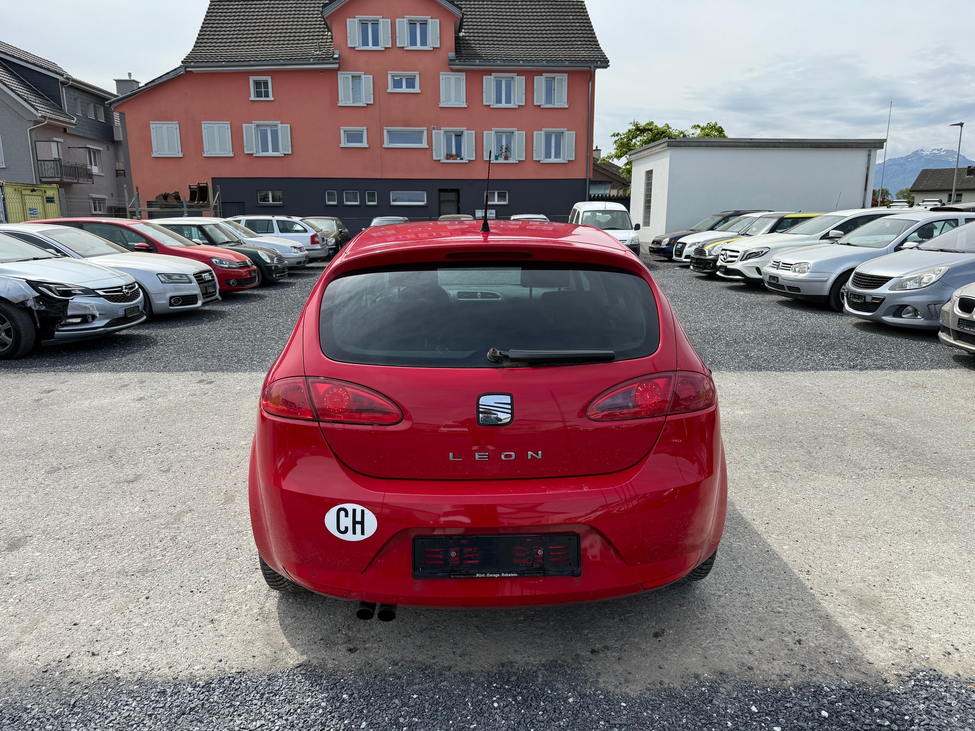 SEAT Leon 1.8 TSI Reference-image-3
