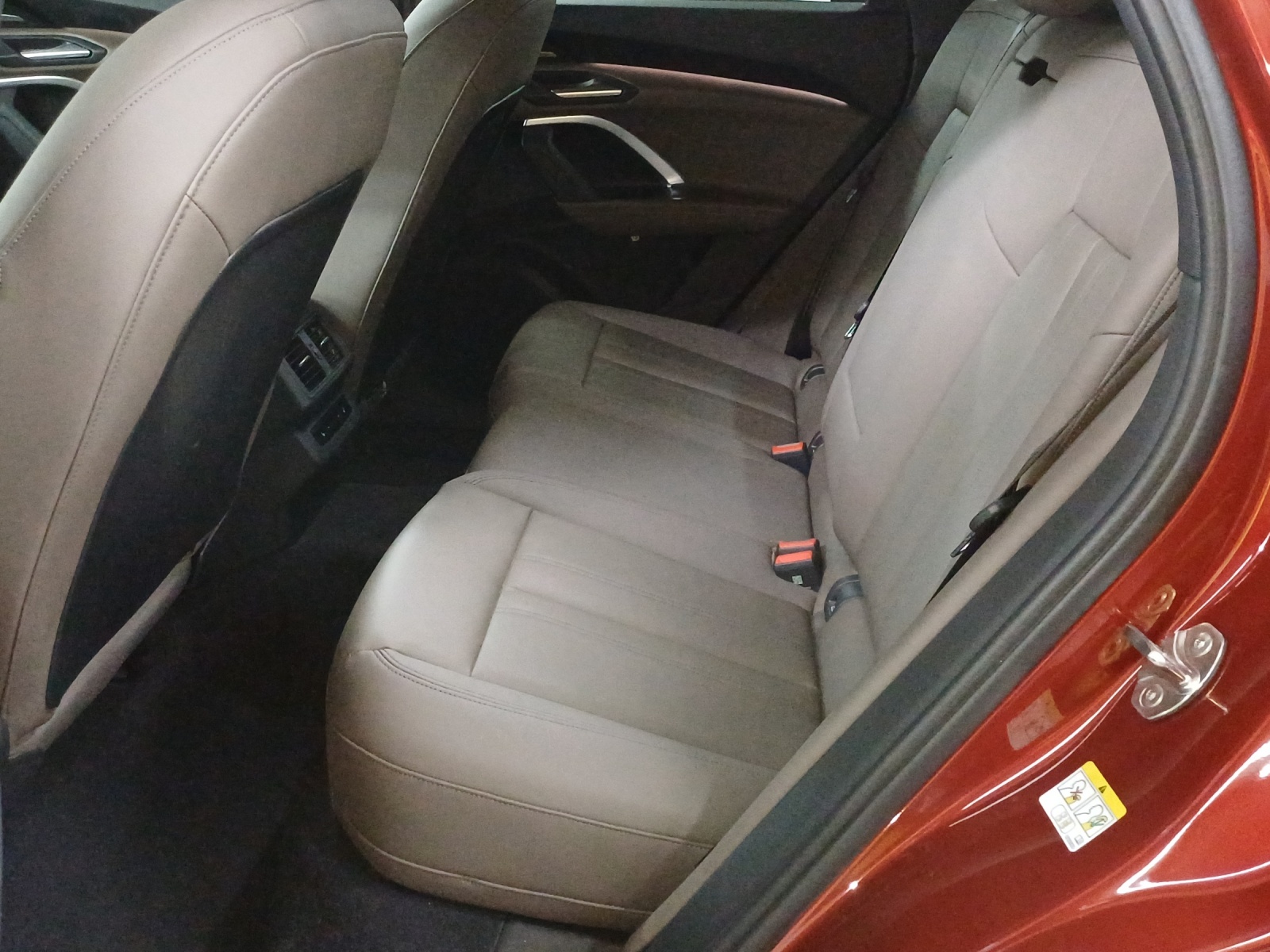 AUDI Q5 TFSI quatto 150 kW S-tronic-image-11