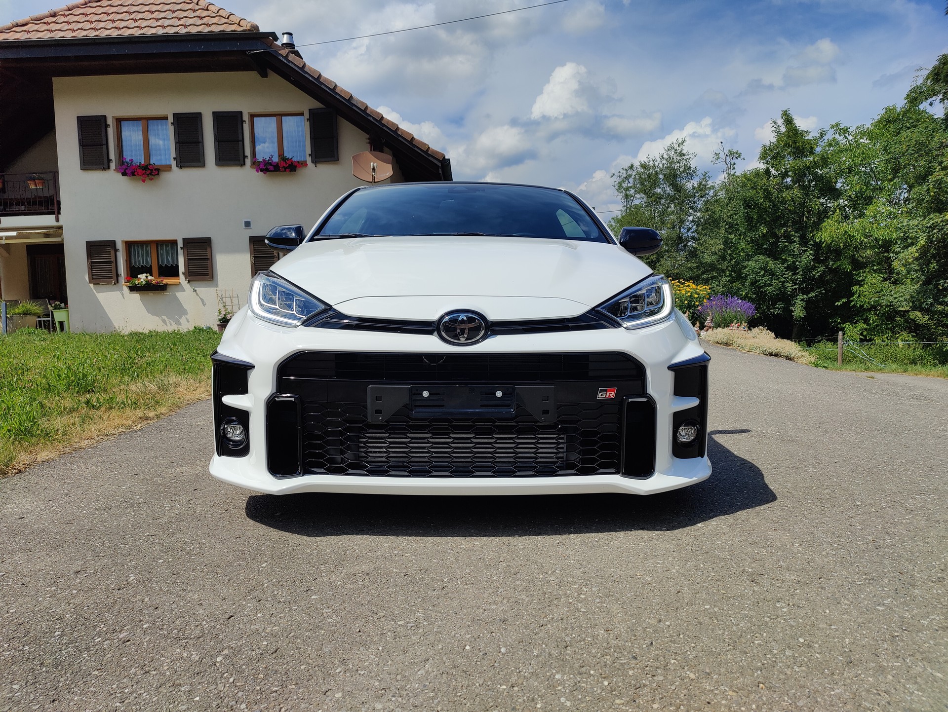TOYOTA 1.6 Turbo Sport 4x4-image-3