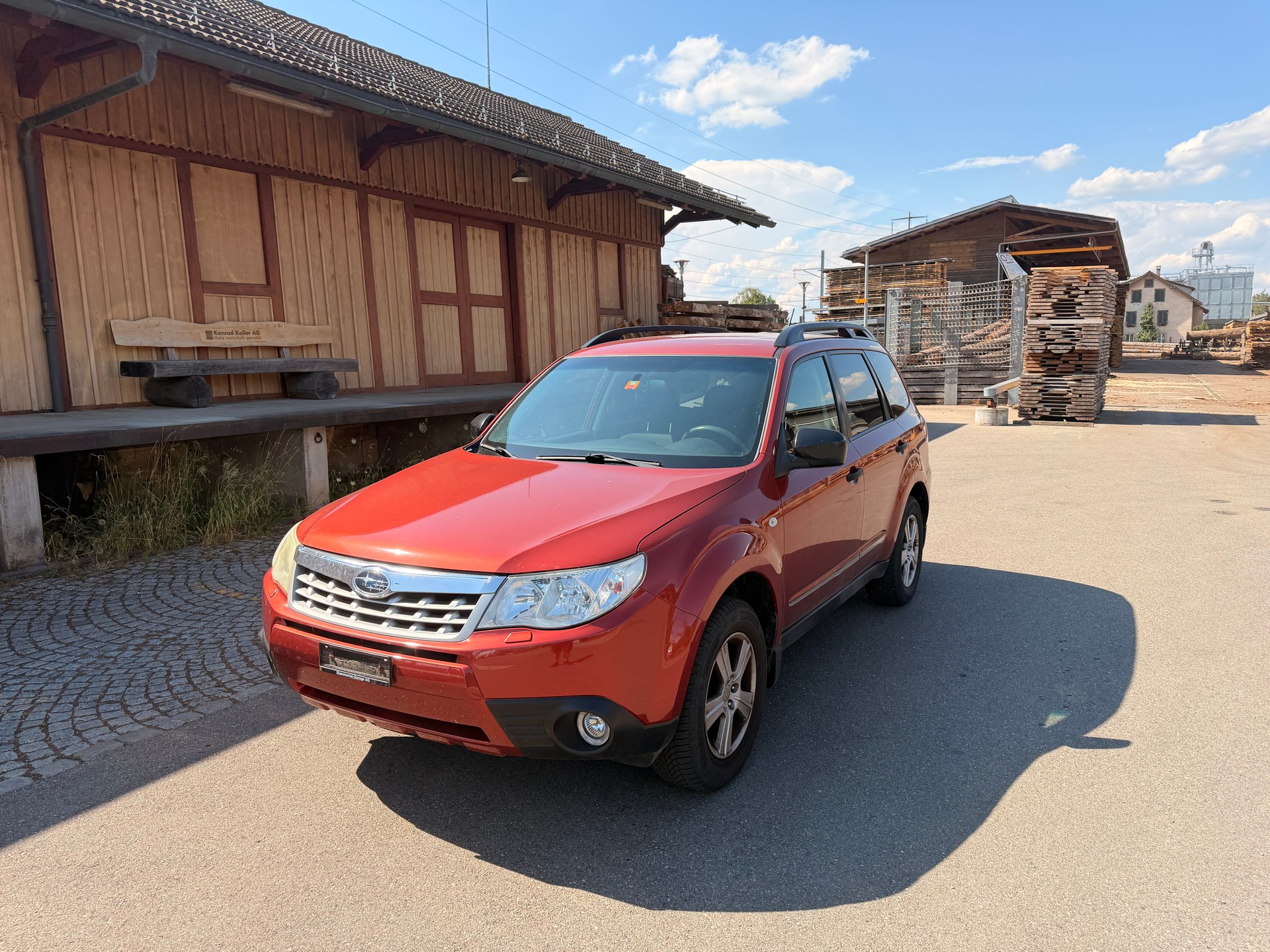 SUBARU Forester 2.0X Swiss Special Automatic-image-0