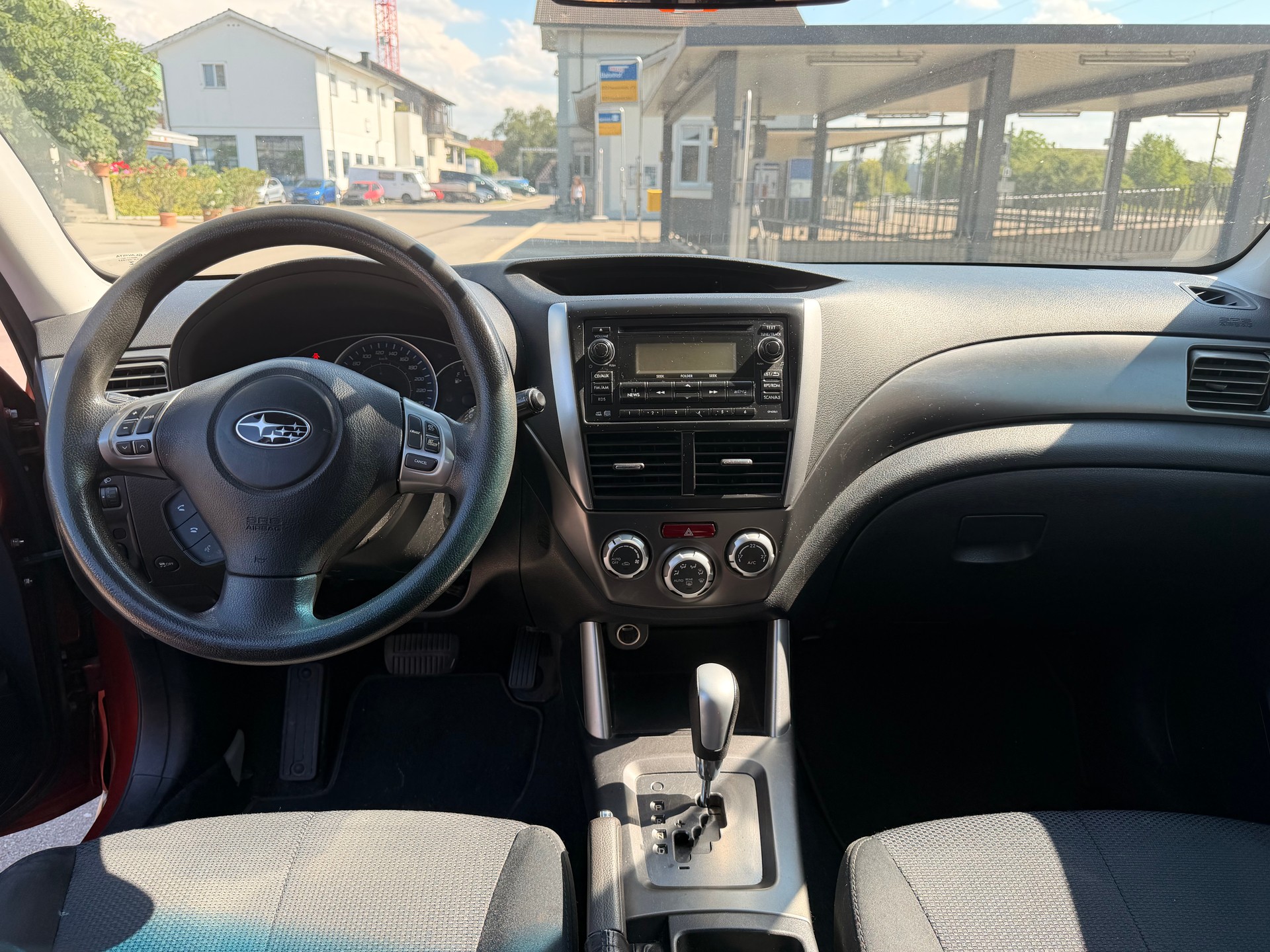 SUBARU Forester 2.0X Swiss Special Automatic-image-5