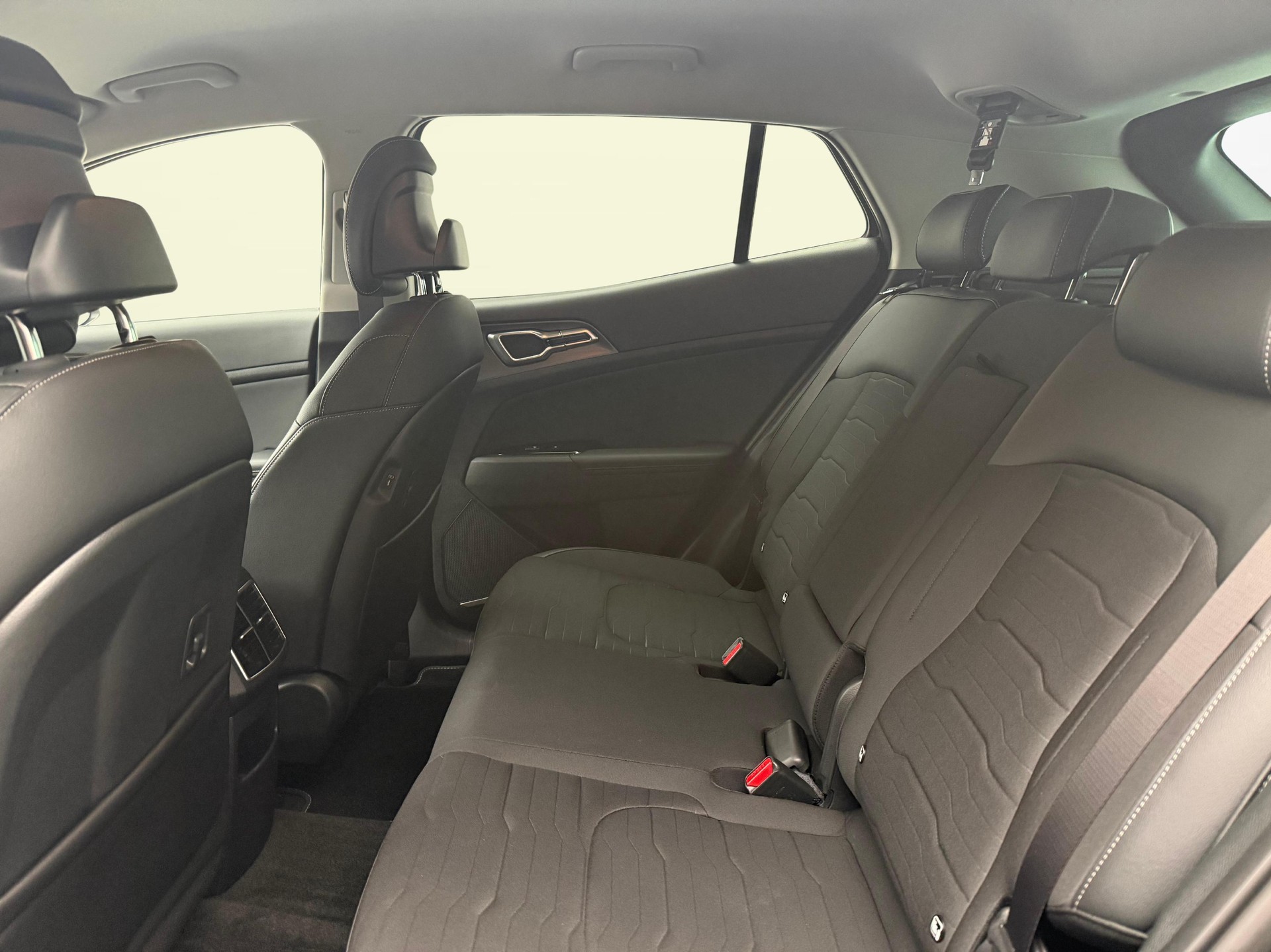 KIA Sportage 1.6 T-GDi PHEV Style-image-10