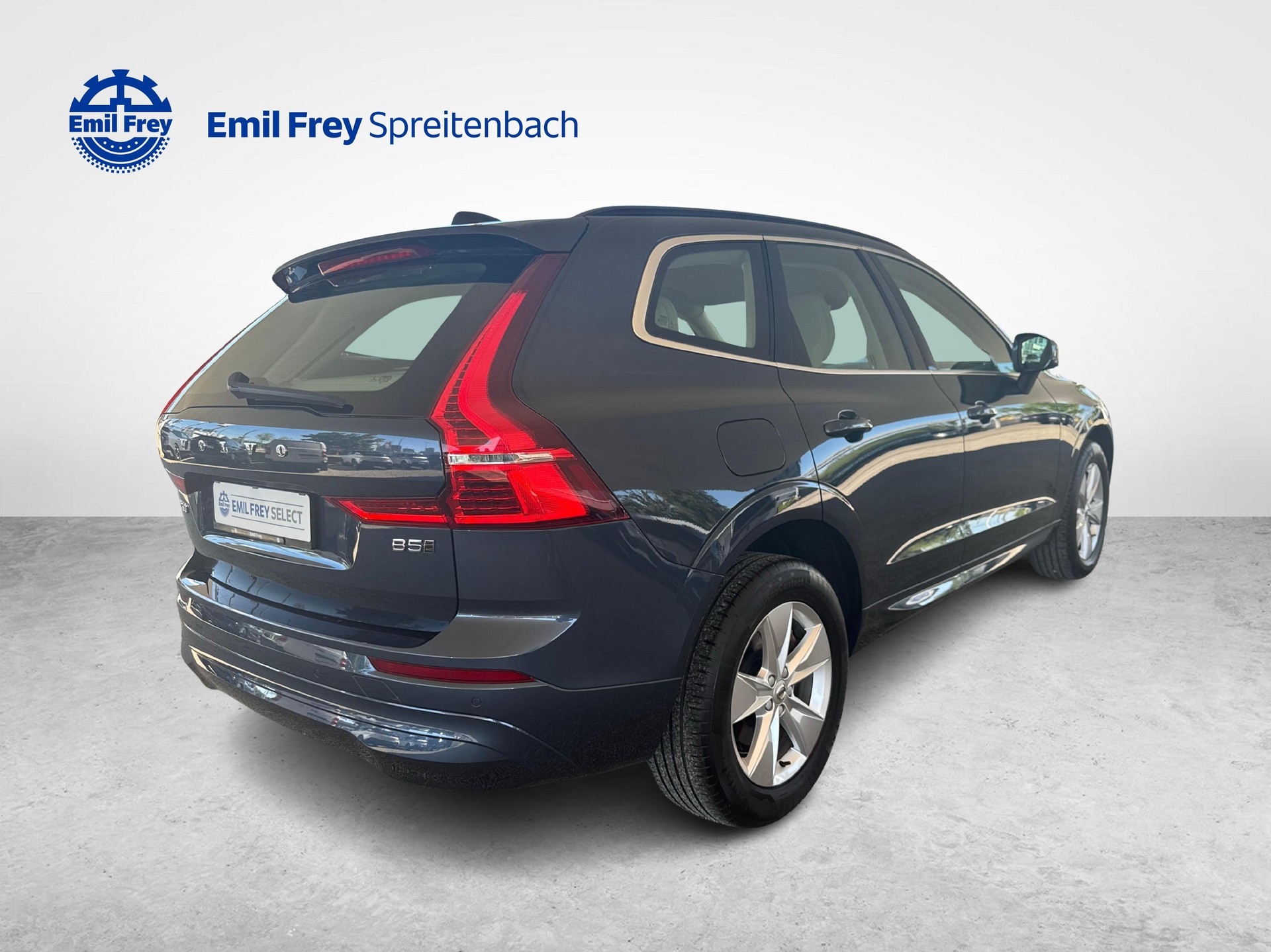 VOLVO XC60 2.0 B5 MH Plus Bright AWD-image-4