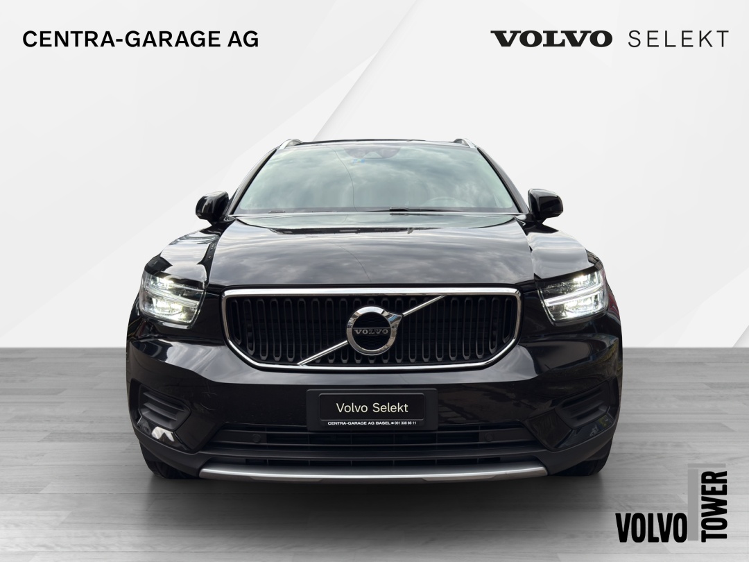 VOLVO XC40 T3 Momentum Geartronic-image-1