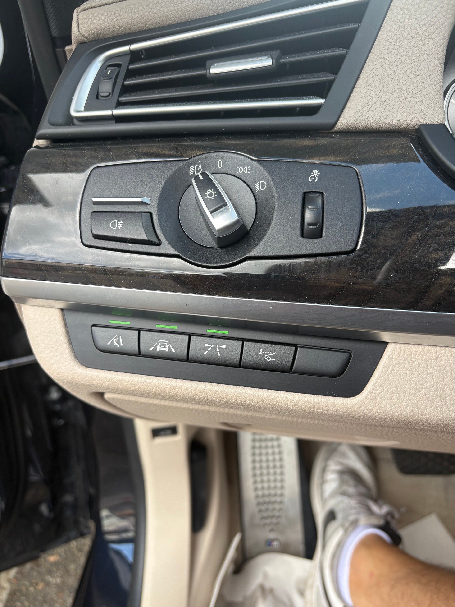 BMW 750i xDrive M-Paket-image-14