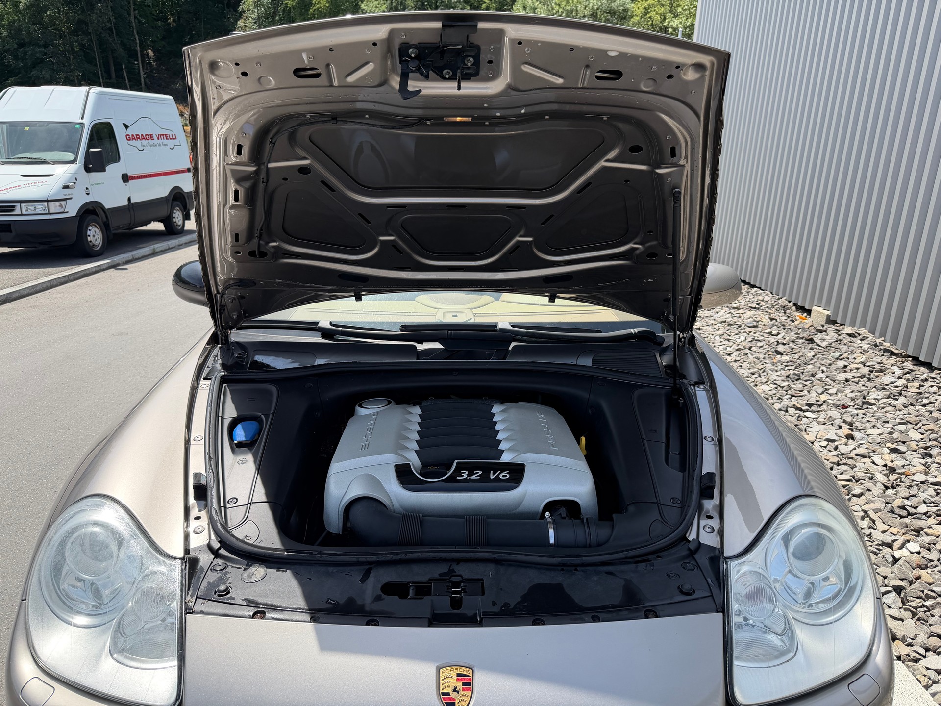 PORSCHE Cayenne-image-29