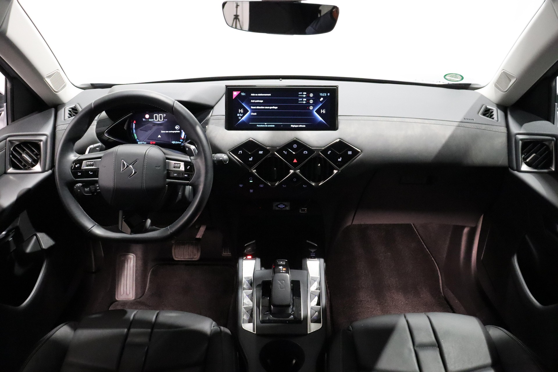 DS AUTOMOBILES 3 Crossback E-Tense So Chic-image-6