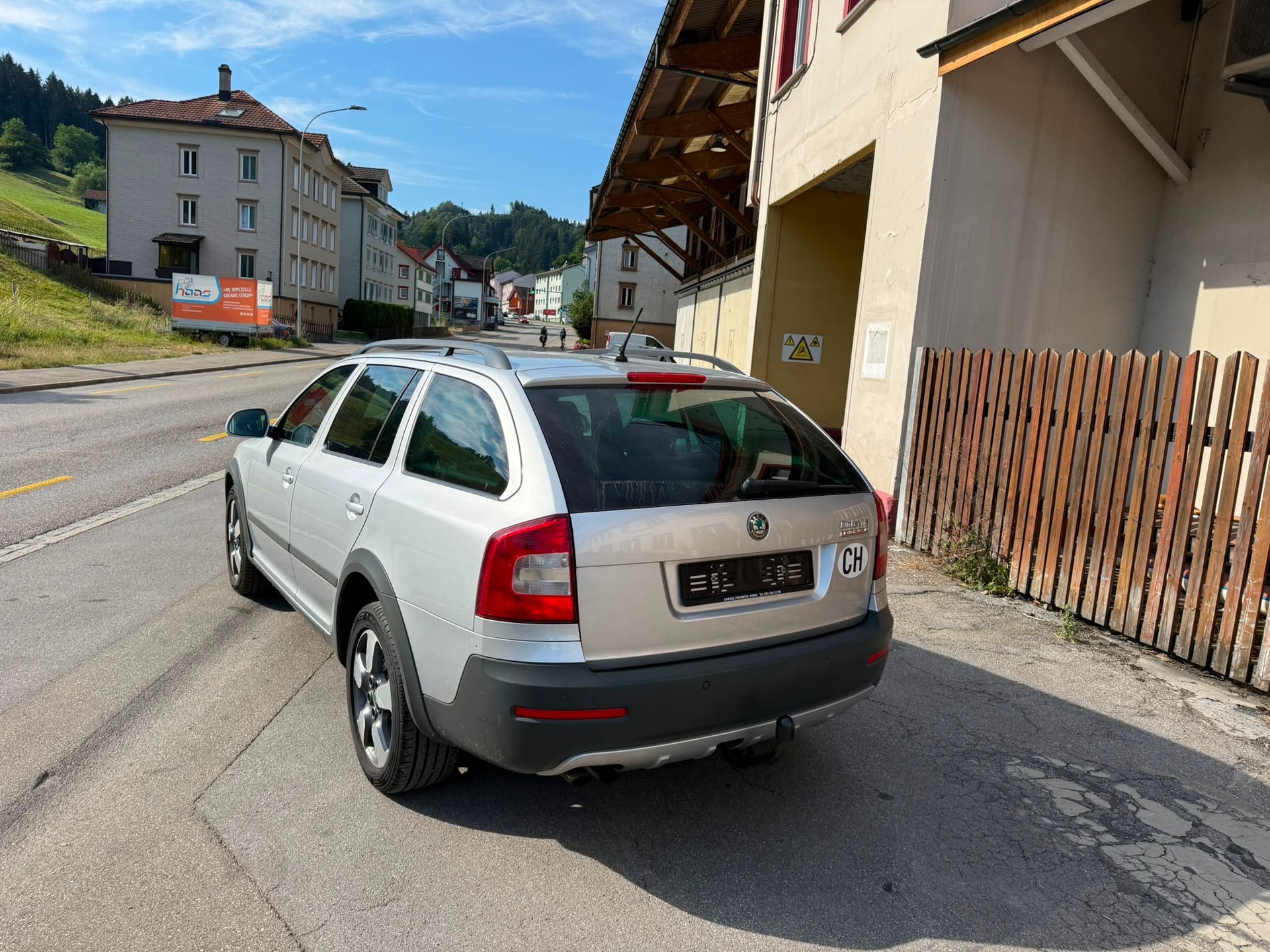 SKODA Octavia Combi 1.8 TSI Scout 4x4-image-3