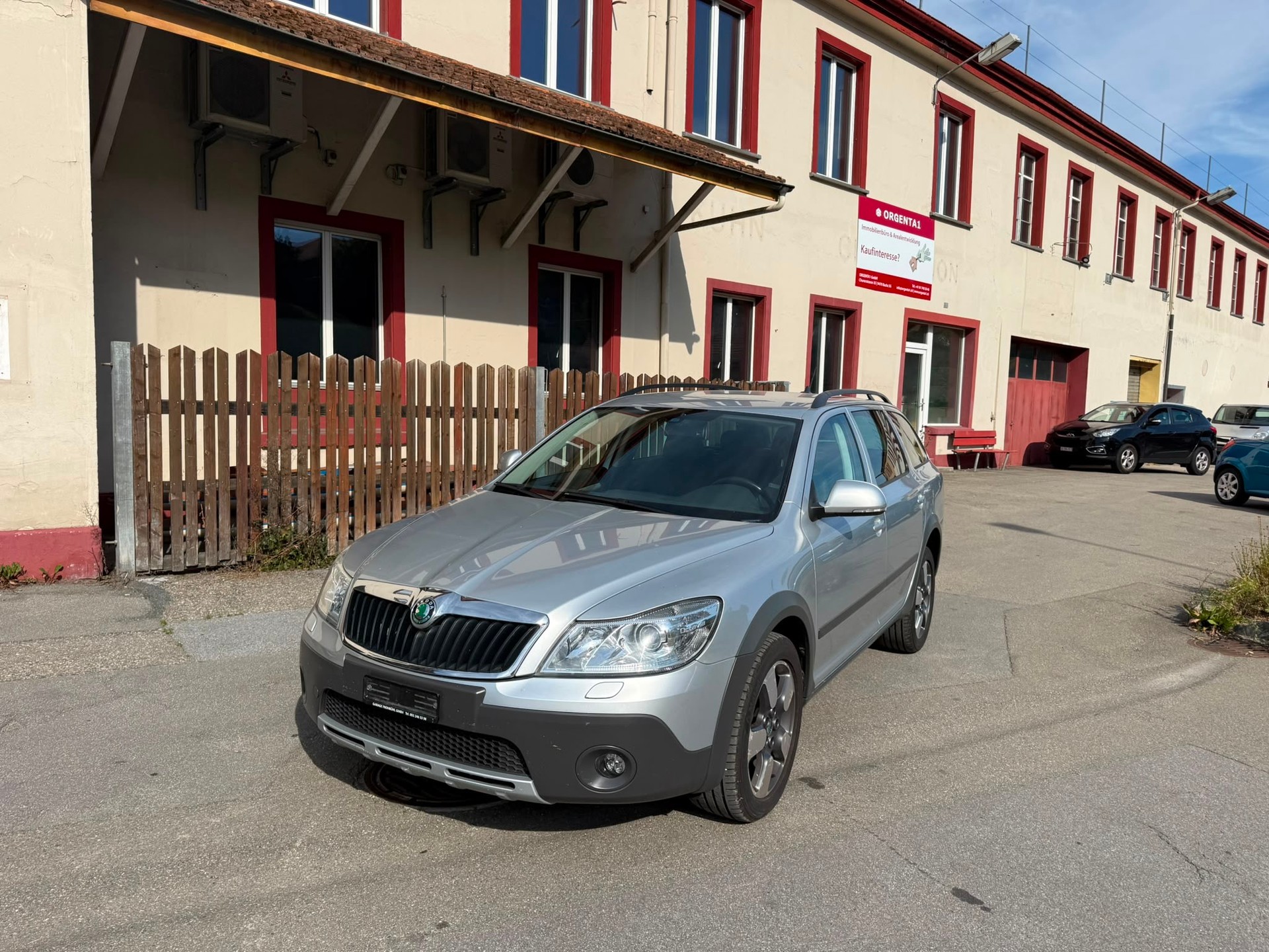 SKODA Octavia Combi 1.8 TSI Scout 4x4-image-0