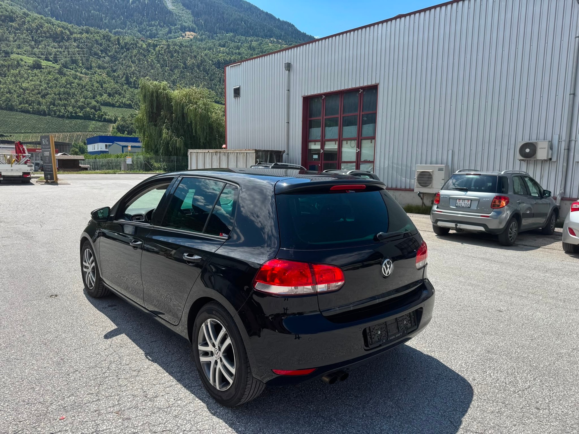 VW Golf 2.0 TDI Comfortline 4Motion-image-3