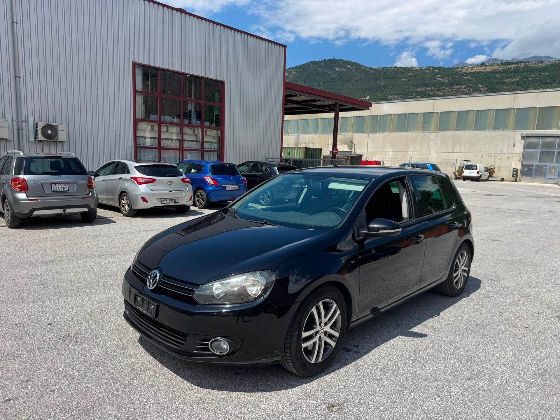 VW Golf 2.0 TDI Comfortline 4Motion-image-1