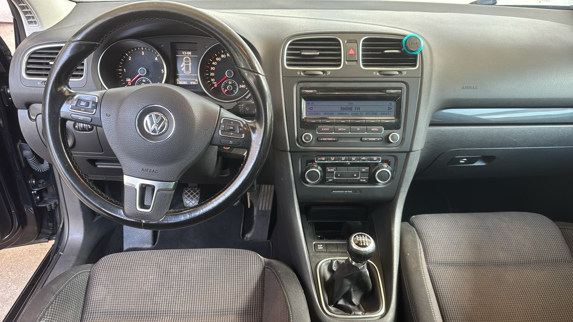VW Golf 2.0 TDI Comfortline 4Motion-image-7