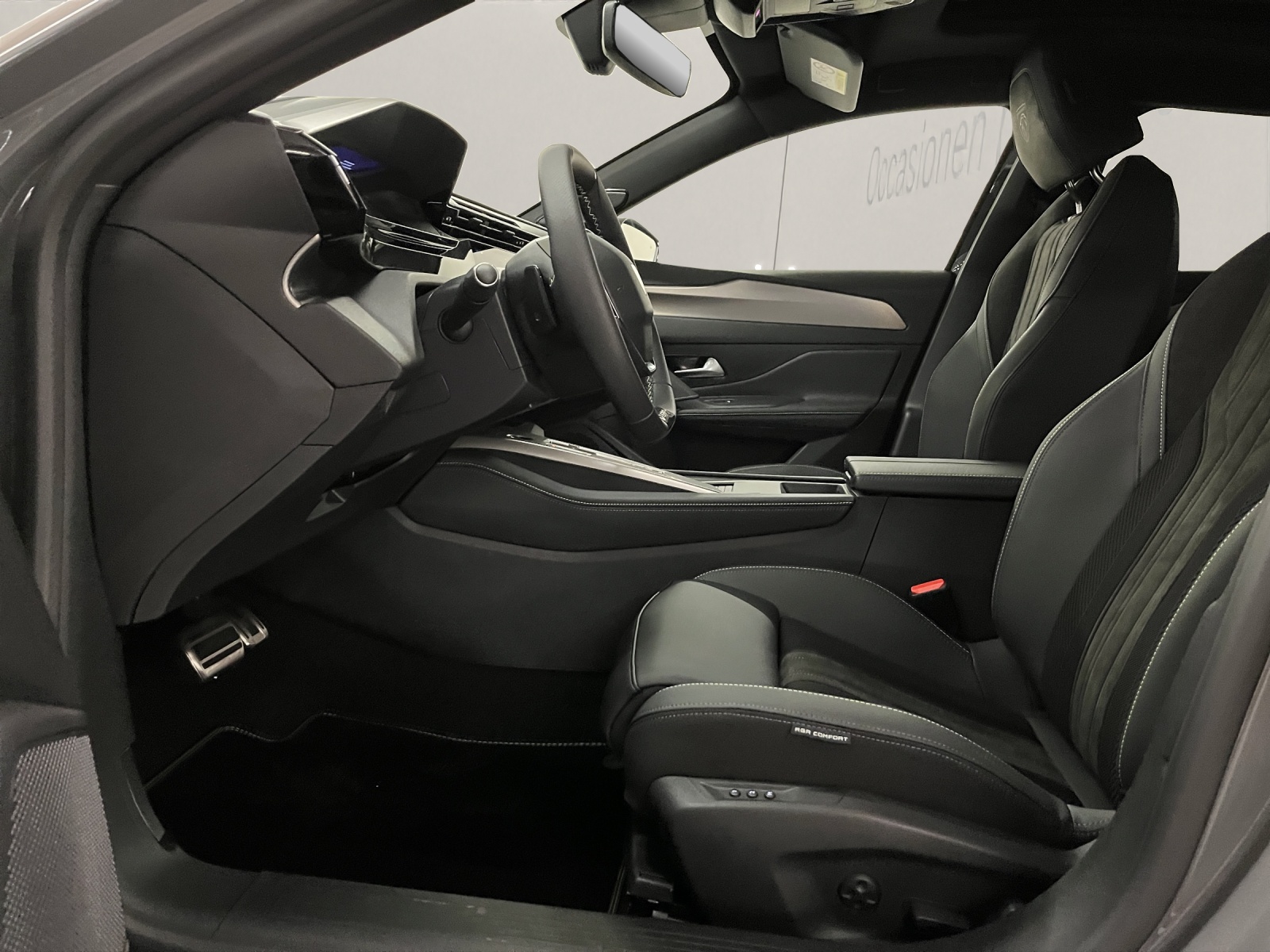 PEUGEOT 408 1.6 PHEV 240 GT Exclusive-image-6