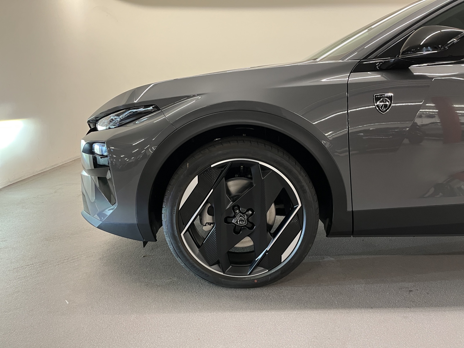 PEUGEOT 408 1.6 PHEV 240 GT Exclusive-image-16