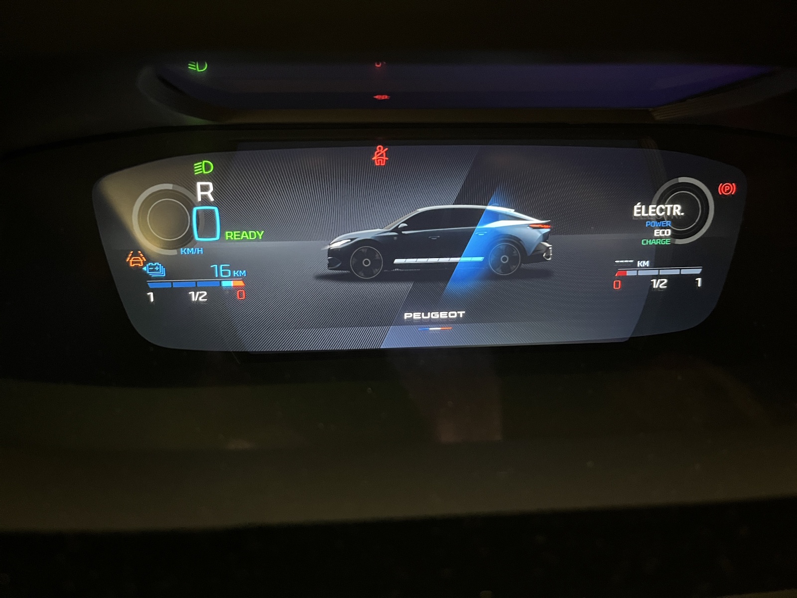 PEUGEOT 408 1.6 PHEV 240 GT Exclusive-image-9
