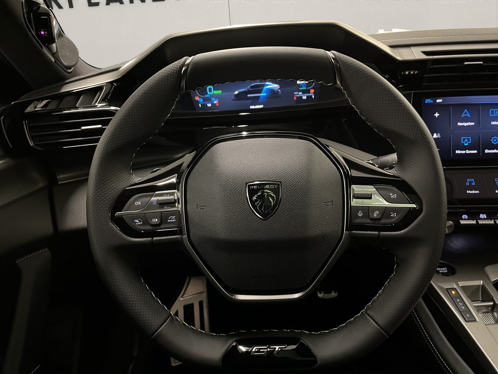 PEUGEOT 408 1.6 PHEV 240 GT Exclusive-image-8