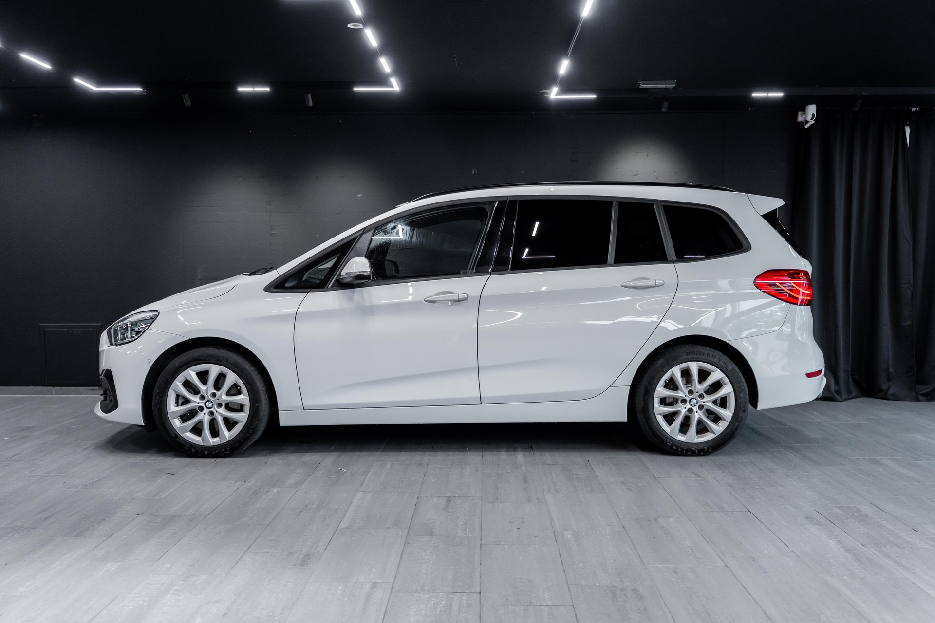 BMW 218d xDrive Gran Tourer Steptronic / CH Auto / Head Up Display / Sitzheizung / 8 Fach Räder / Allrad-image-4
