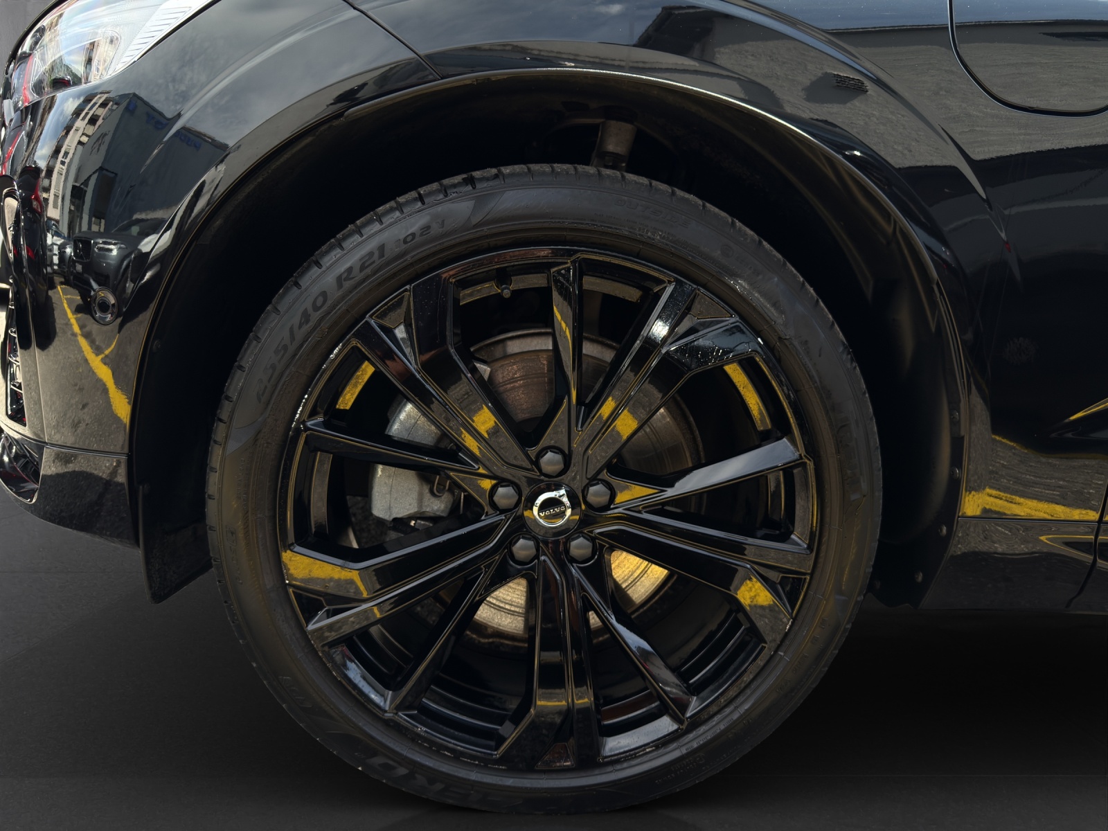 VOLVO XC60 2.0 T8 TE XCENTRIC Black Edition eAWD-image-6