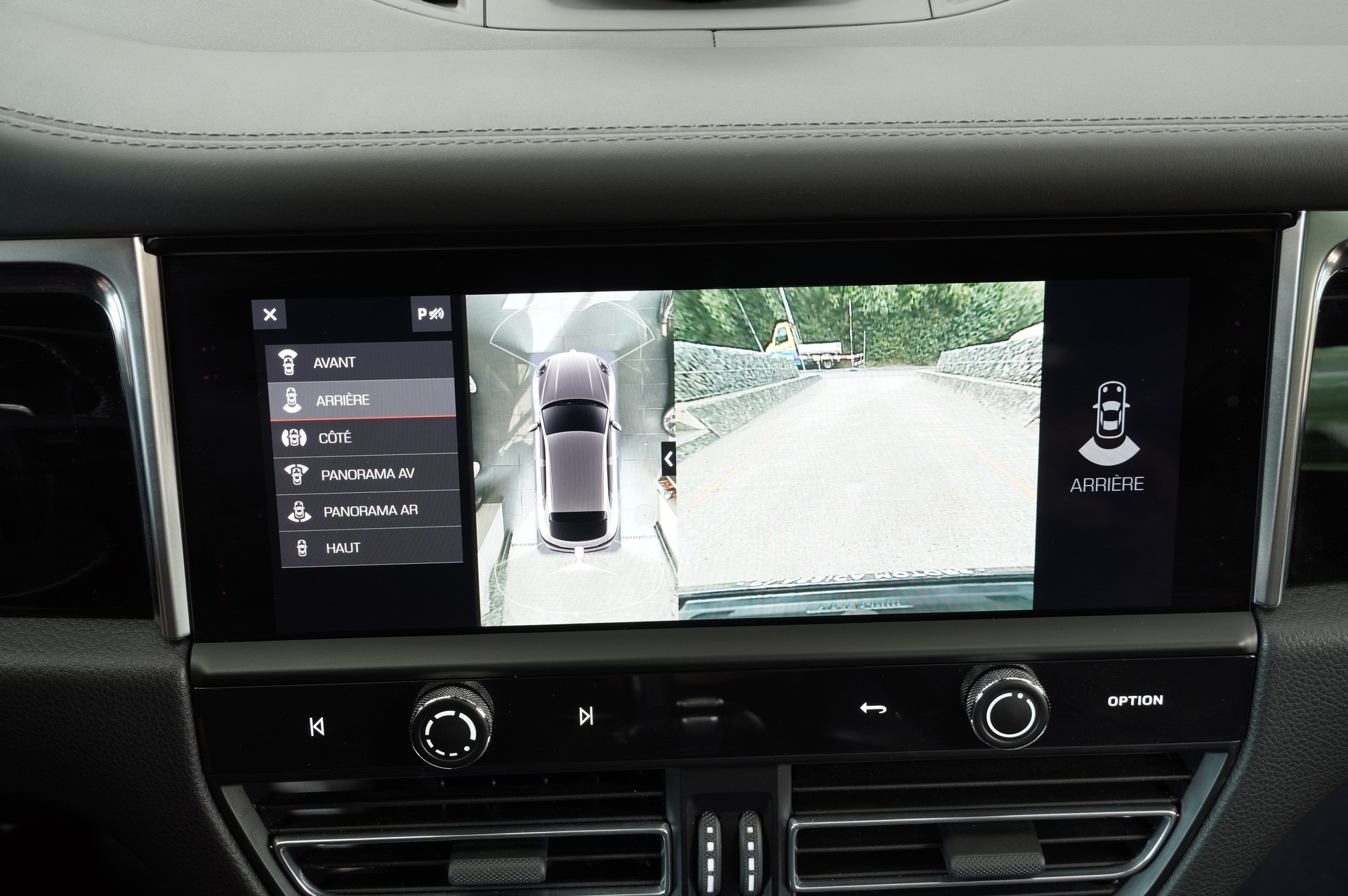 PORSCHE Macan S PDK-image-12