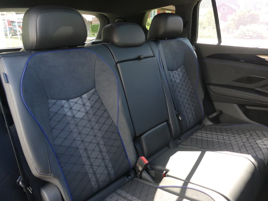 VW Tayron 2.0 TSI R-Line DSG 4Motion-image-12