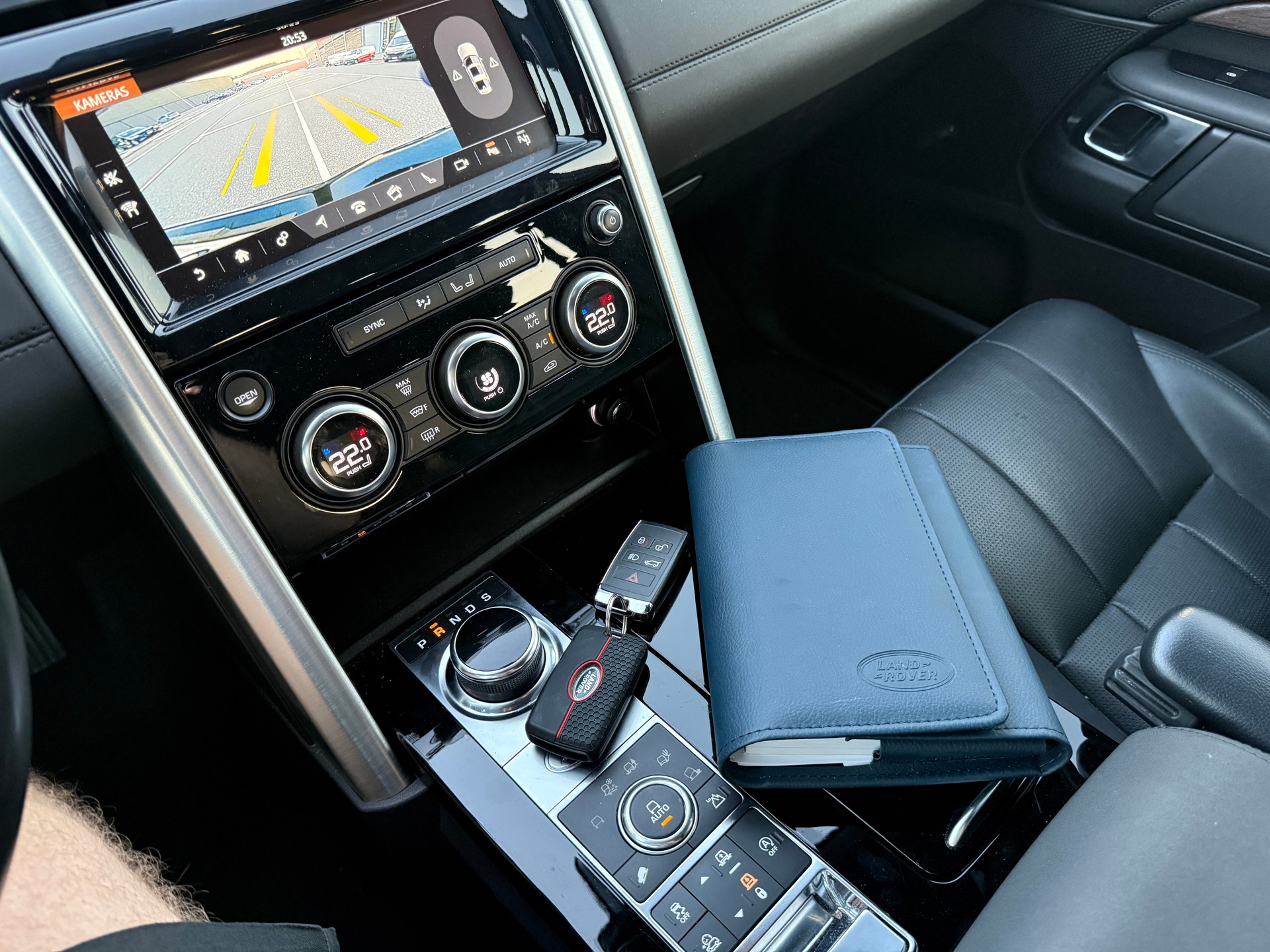 LAND ROVER Discovery 2.0 SD4 HSE Automatic-image-13