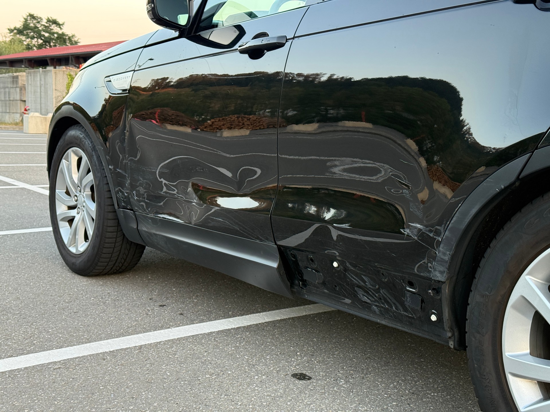 LAND ROVER Discovery 2.0 SD4 HSE Automatic-image-8