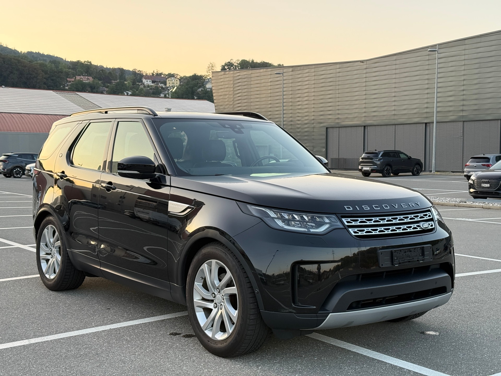 LAND ROVER Discovery 2.0 SD4 HSE Automatic-image-2