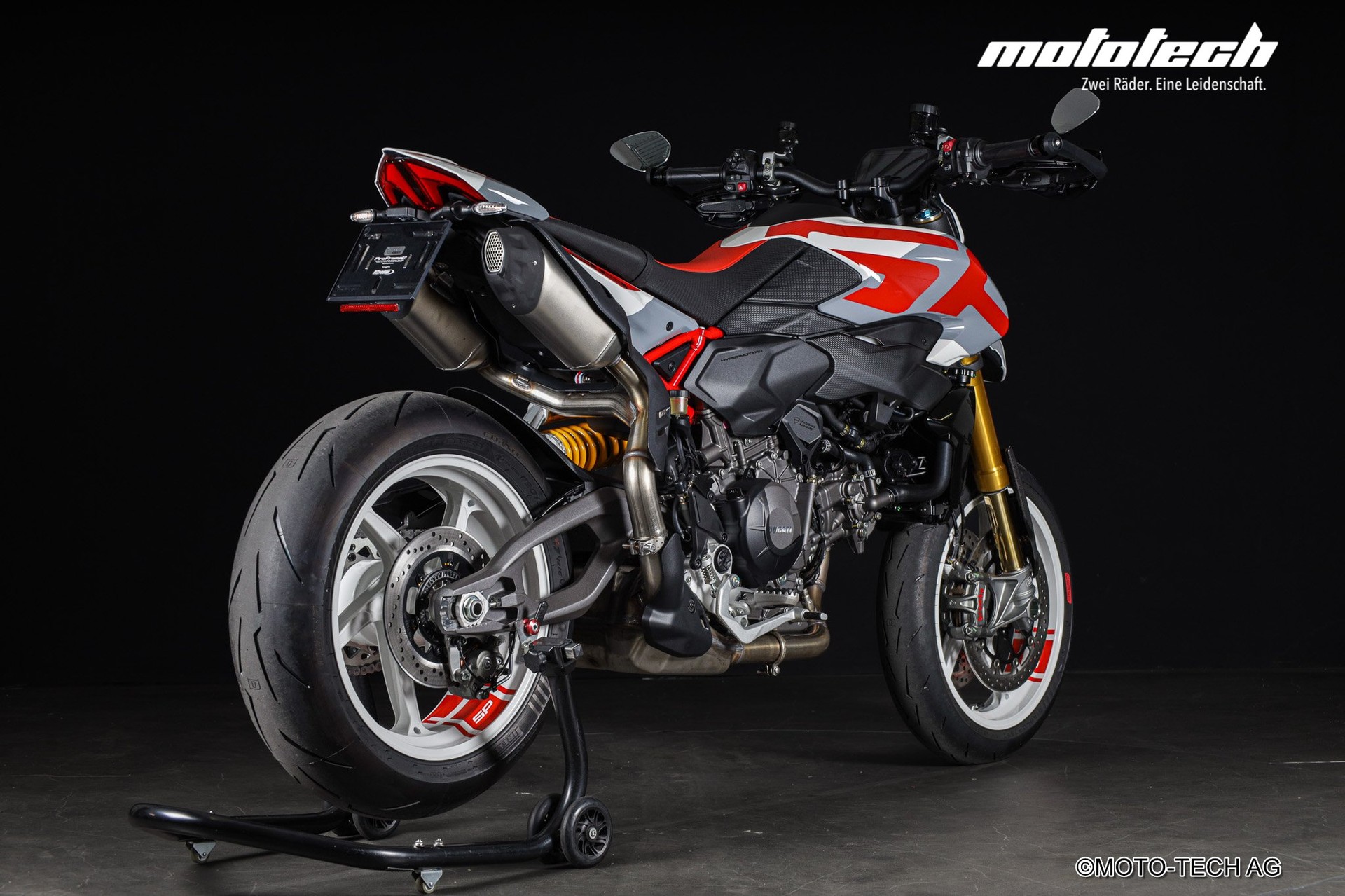 DUCATI Hypermotard V2 SP STAGE 1-showroom-element-2